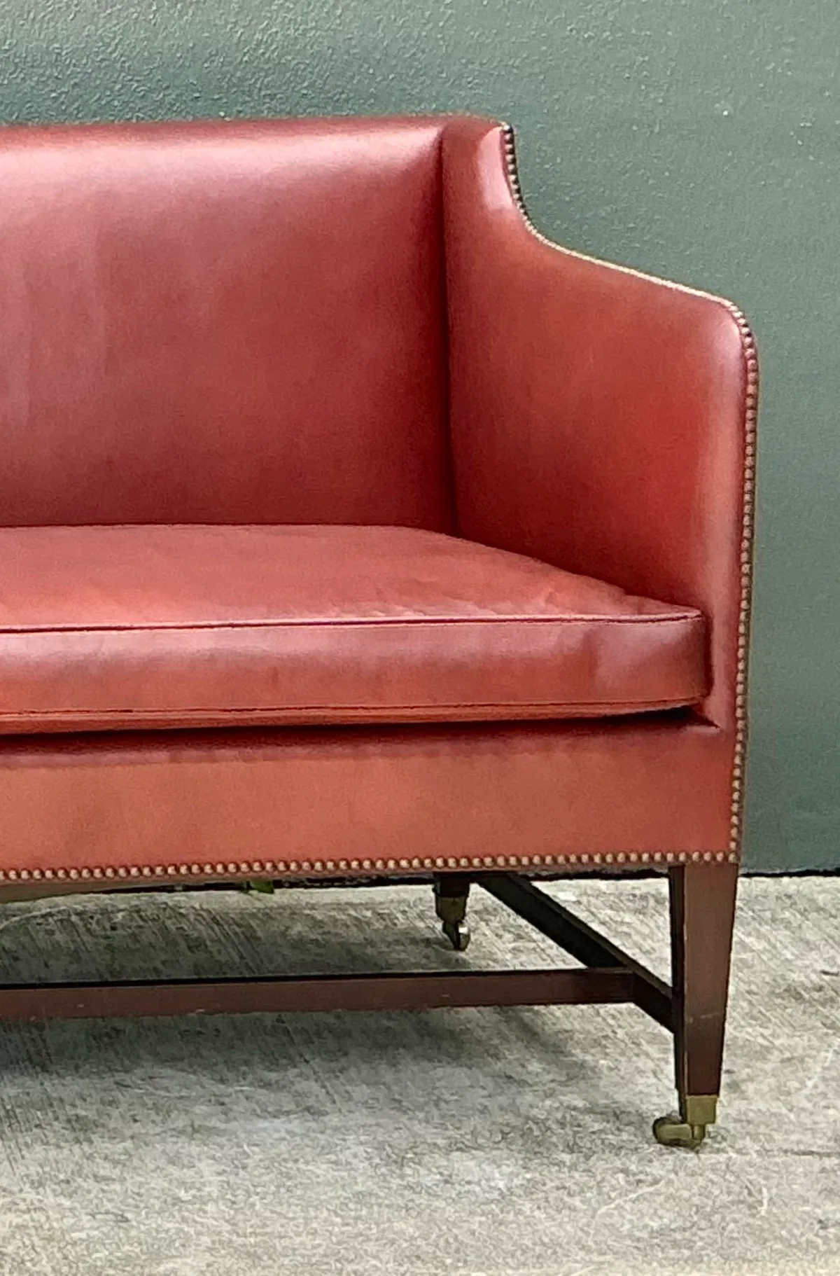 Vintage Saybolt And Cleland Nailhead Trim Leather Sofa — additional photo 4