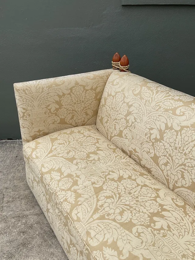 Vintage Edward Ferrell Jacquard Fleur De Lys Knole Sofa — additional photo 4