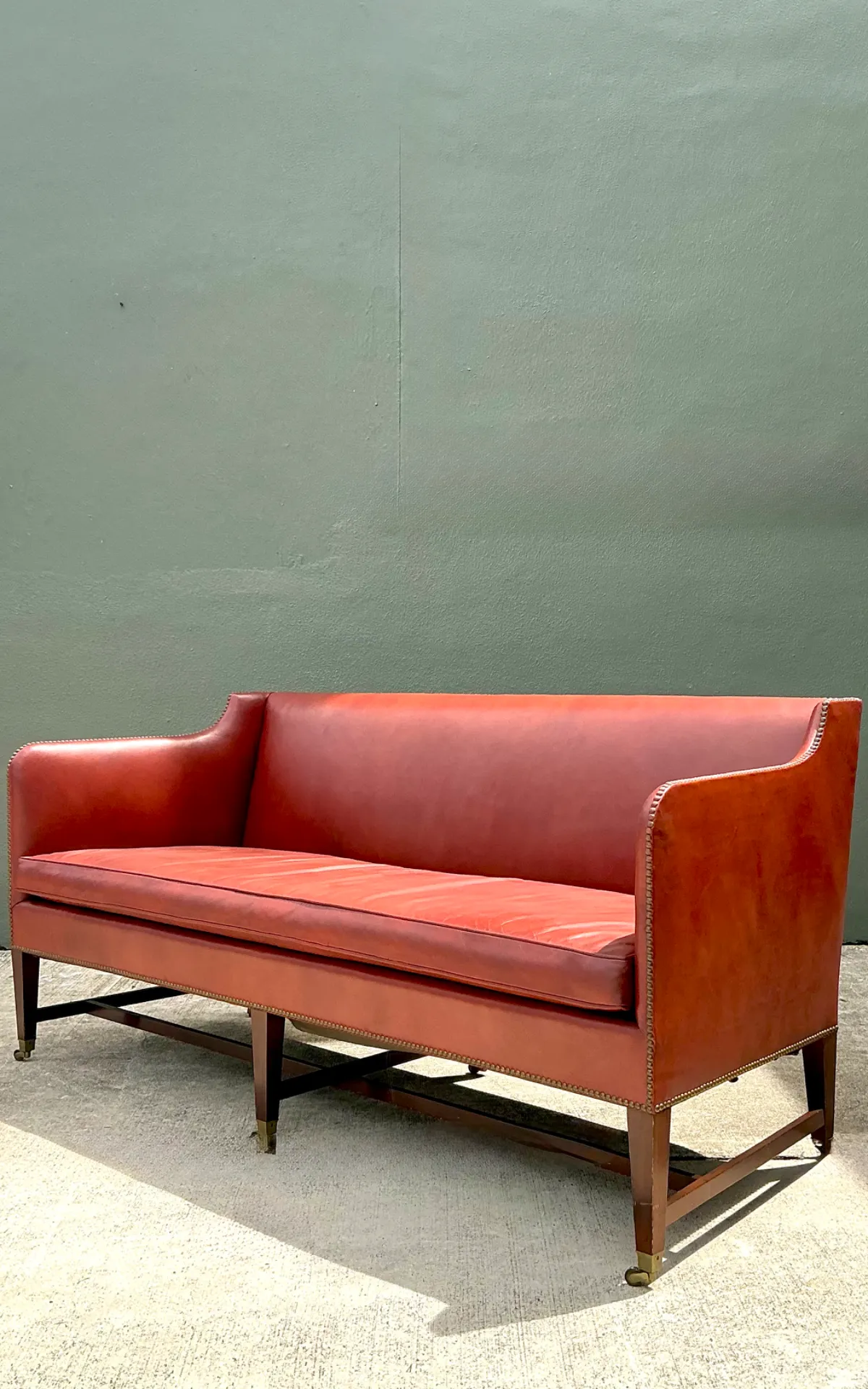 Vintage Saybolt And Cleland Nailhead Trim Leather Sofa — additional photo 7