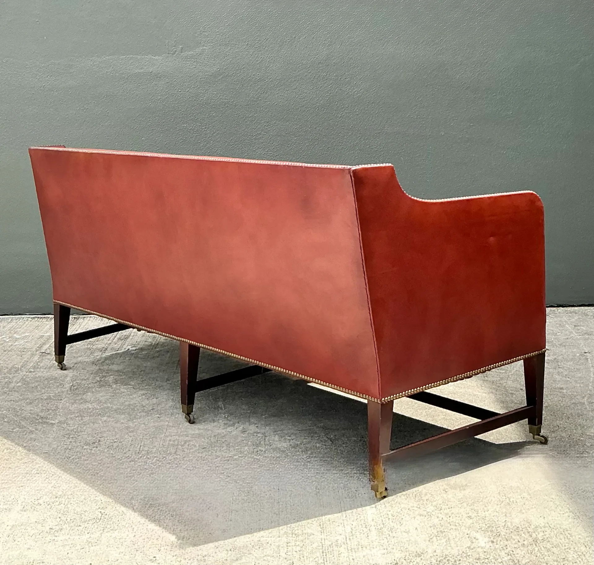 Vintage Saybolt And Cleland Nailhead Trim Leather Sofa — additional photo 3