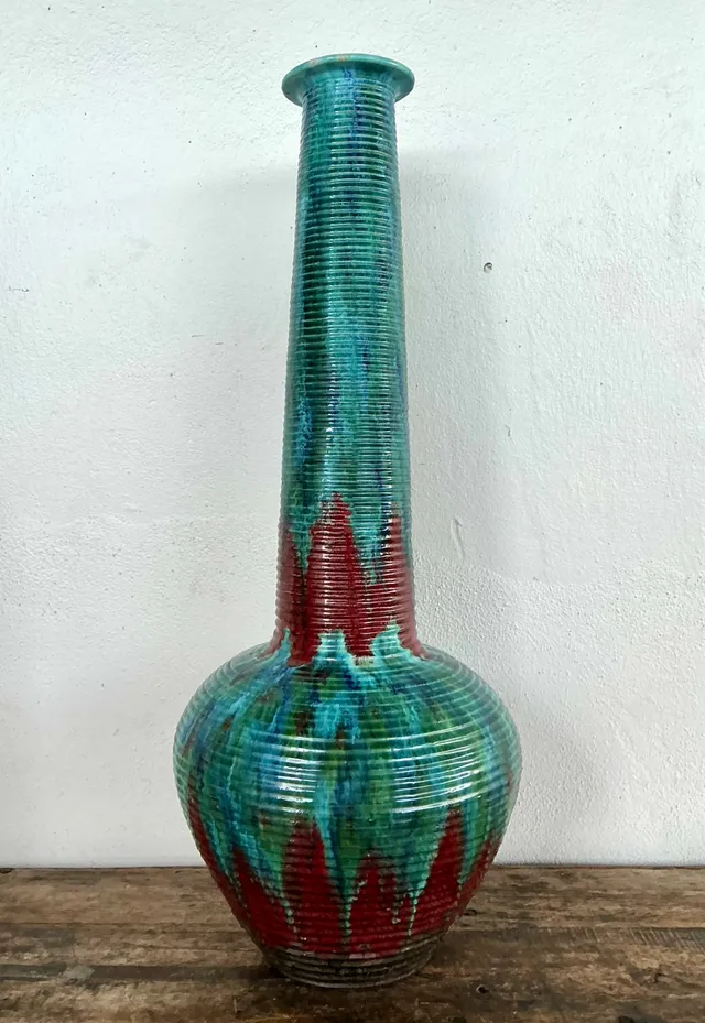 Vintage Tall Ceramic Glazed Ribbed Vase — additional photo 5