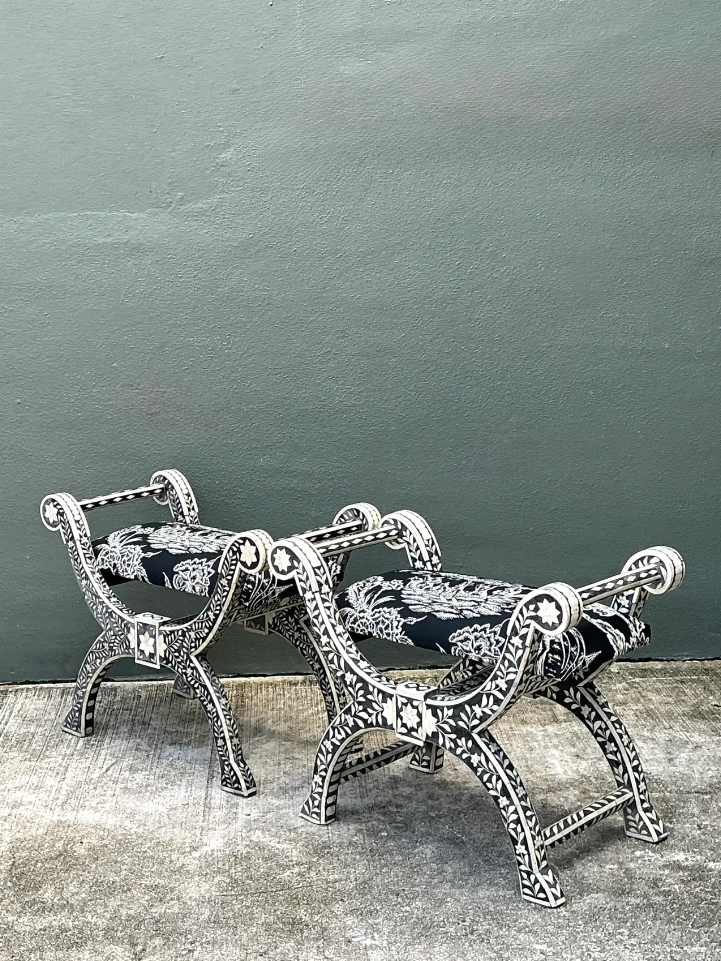 Vintage Bone Inlay Curule Stools In Quadrille “Royal Journey” - Pair — additional photo 7