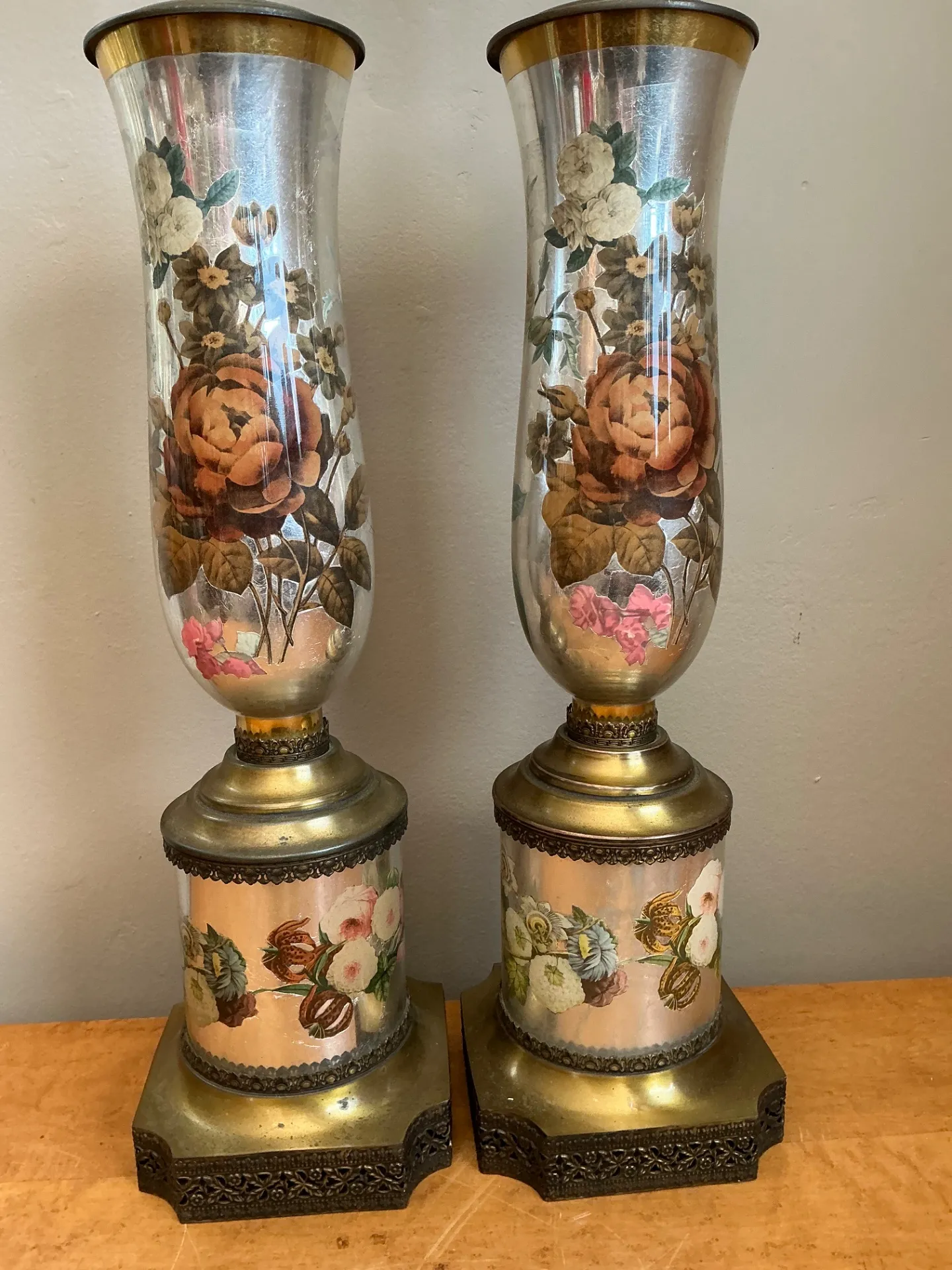 Vintage Italian Eglomise Rose Lamps - A Pair — additional photo 3