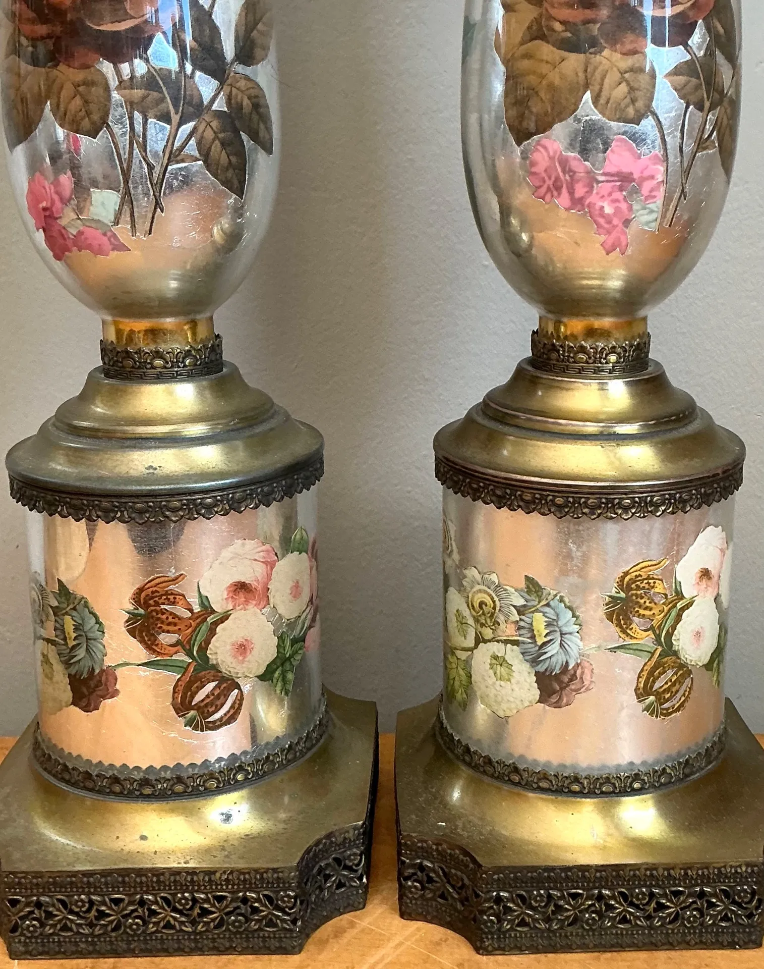 Vintage Italian Eglomise Rose Lamps - A Pair — additional photo 5