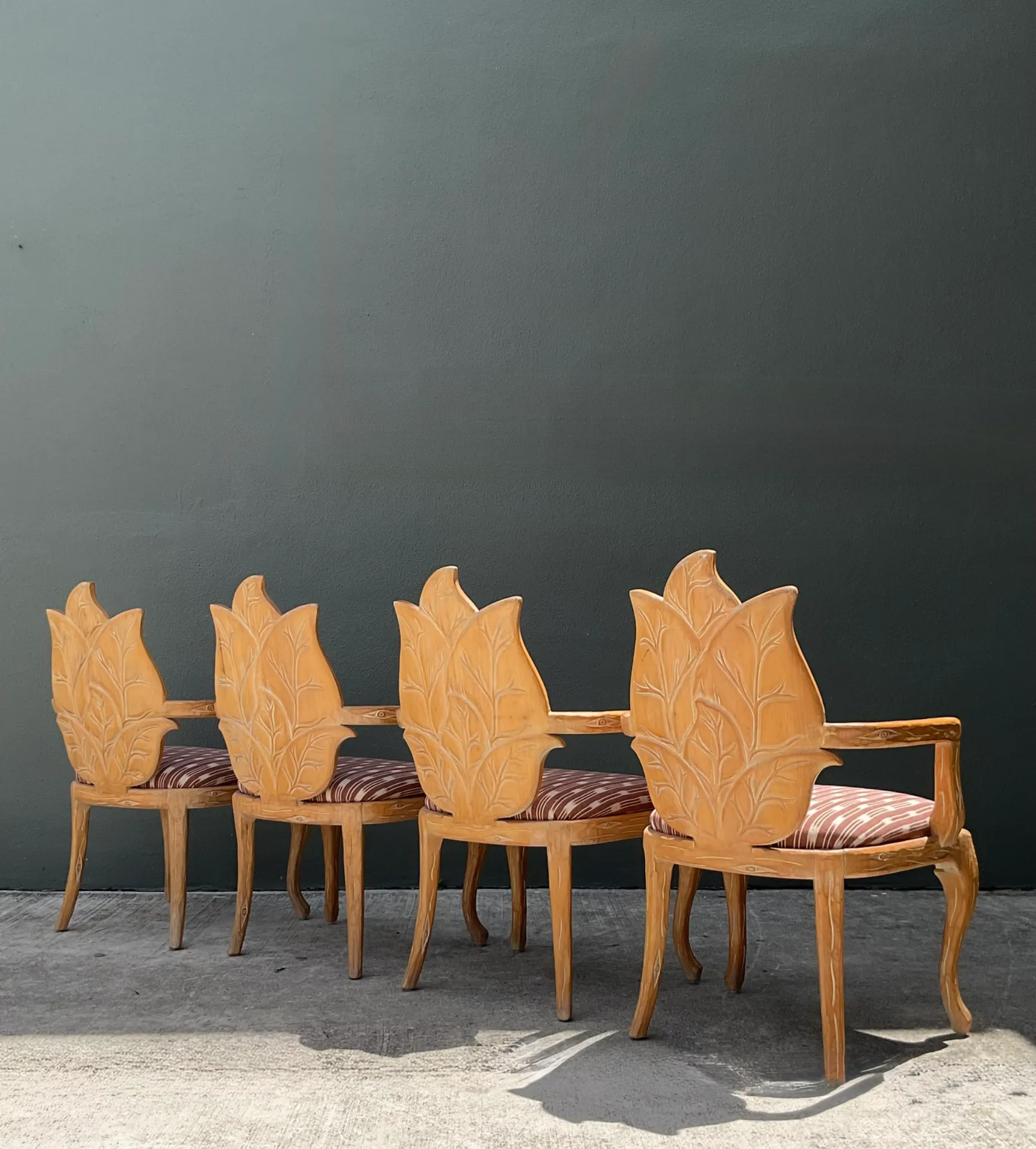 Vintage Carved Wood Leaf Back Chairs - Set of 4 — additional photo 6