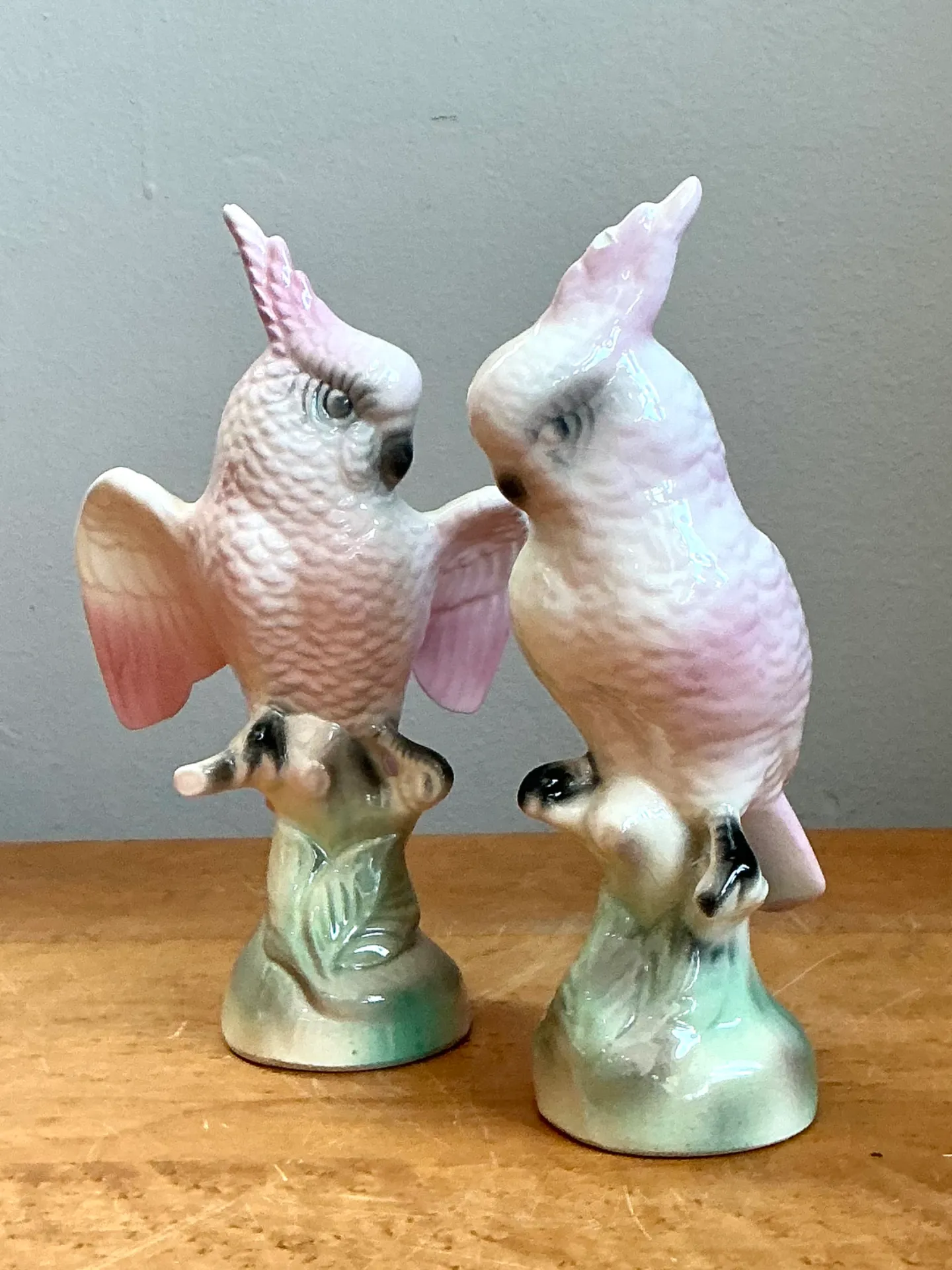 Vintage Ceramic Cockatoo Figurines - Pair — additional photo 4