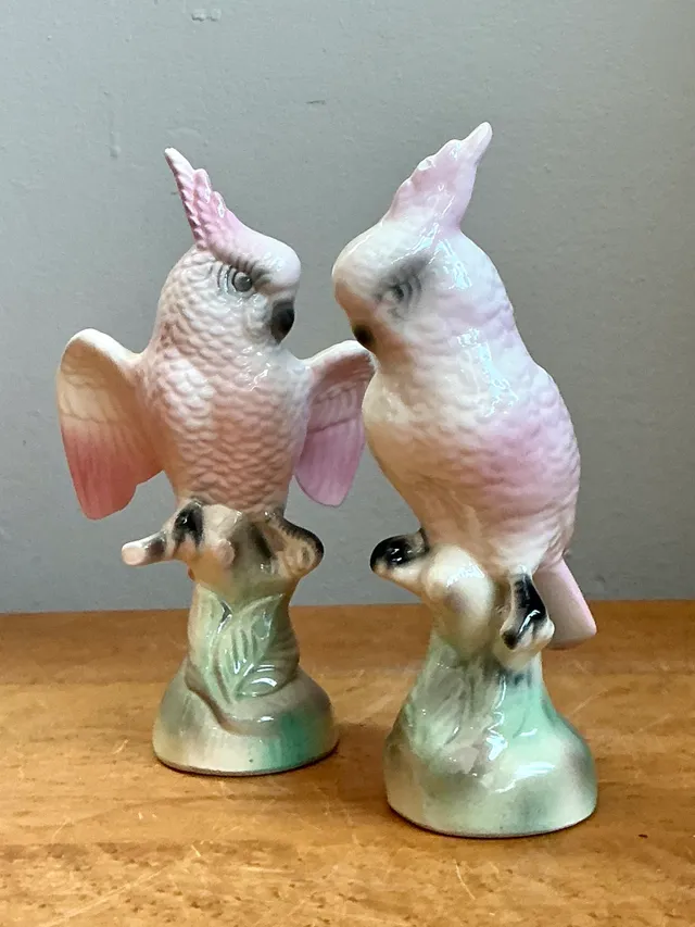 Vintage Ceramic Cockatoo Figurines - Pair — additional photo 8
