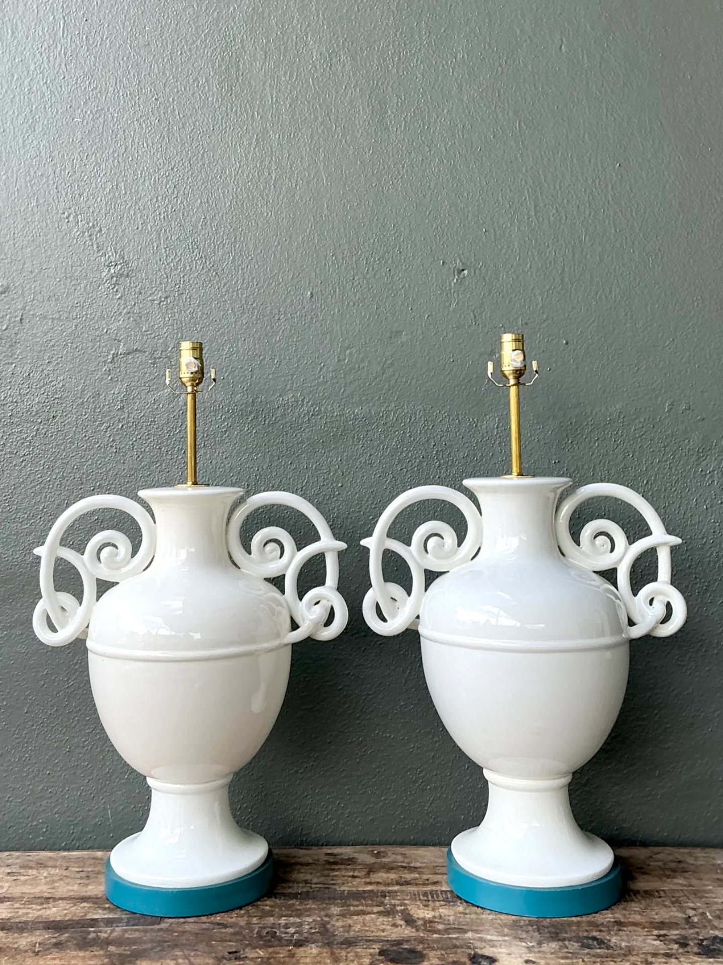 Vintage Italian Bassanello White Ceramic Table Lamps - Pair — additional photo 7