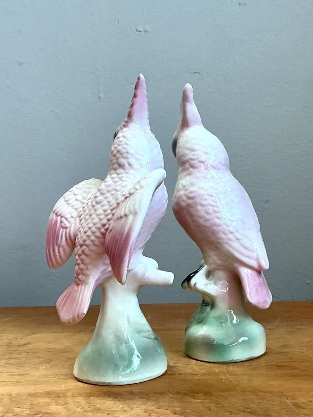 Vintage Ceramic Cockatoo Figurines - Pair — additional photo 1