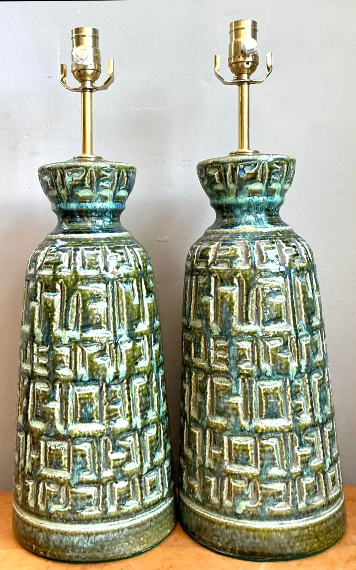 Vintage MCM Green Textured Ceramic Table Lamps — additional photo 5