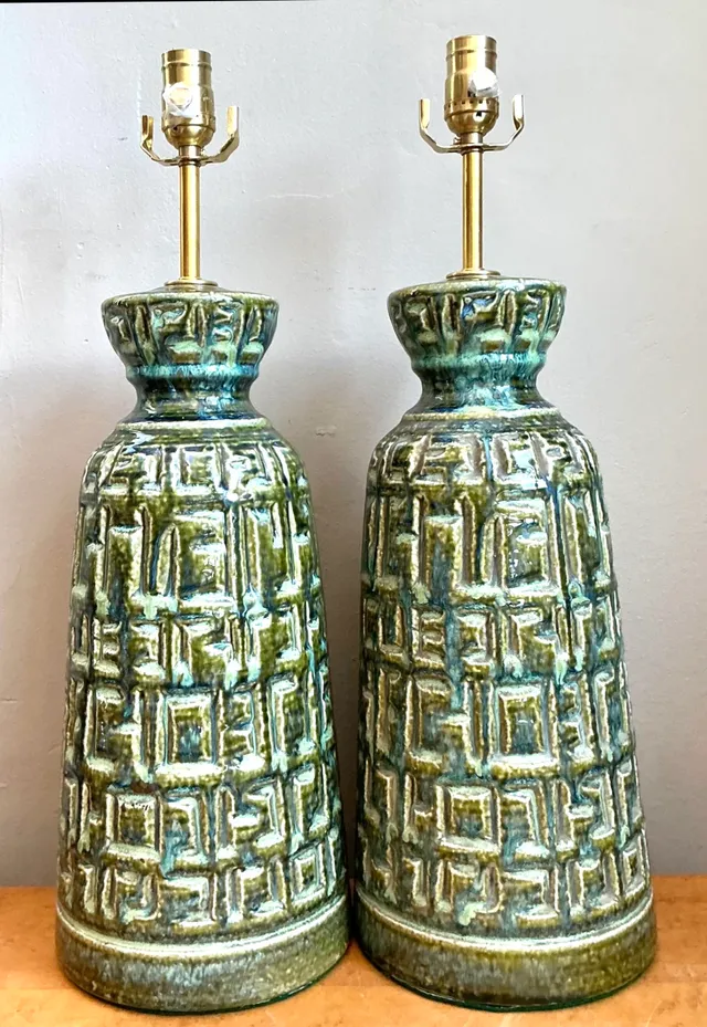 Vintage MCM Green Textured Ceramic Table Lamps — additional photo 5