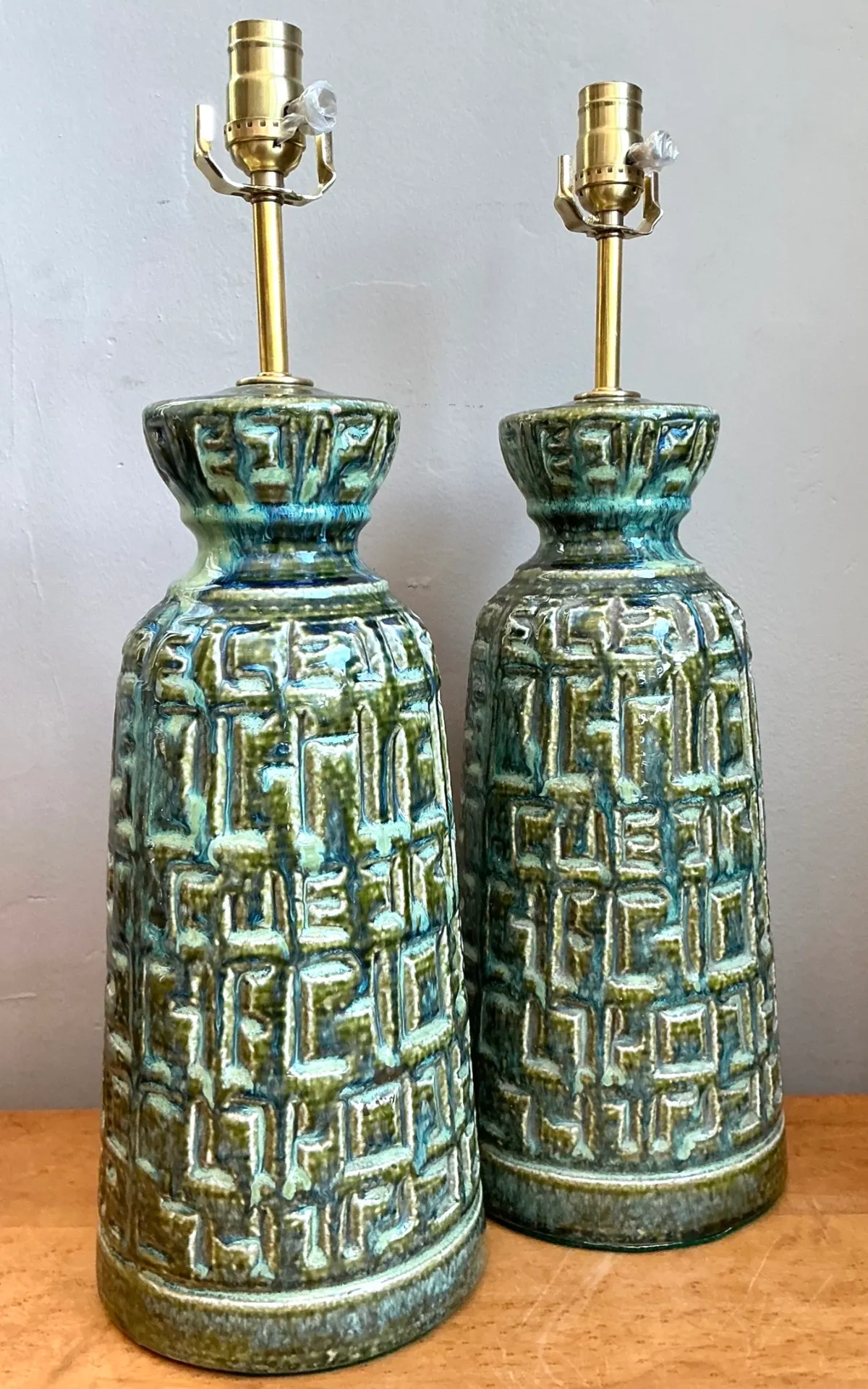 Vintage MCM Green Textured Ceramic Table Lamps — additional photo 6