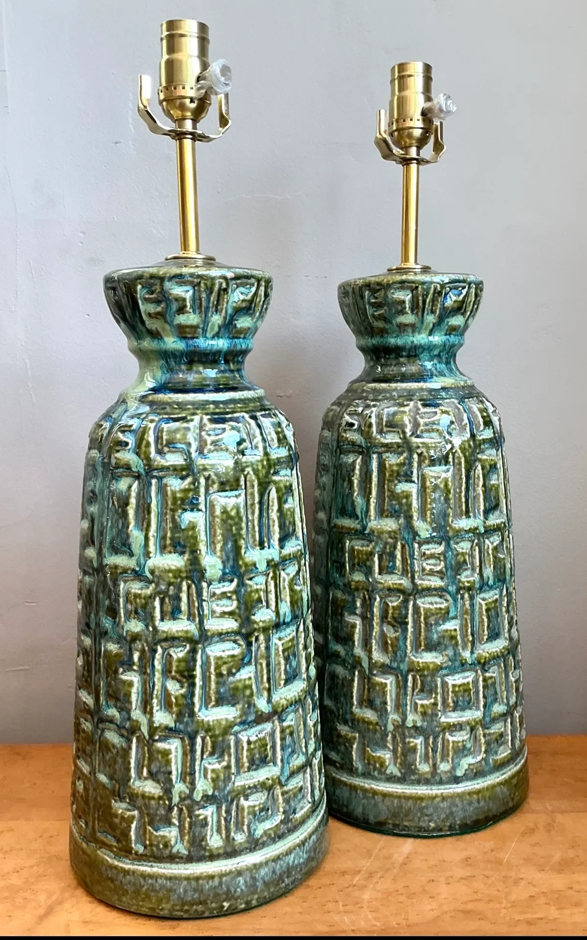 Vintage MCM Green Textured Ceramic Table Lamps — additional photo 2
