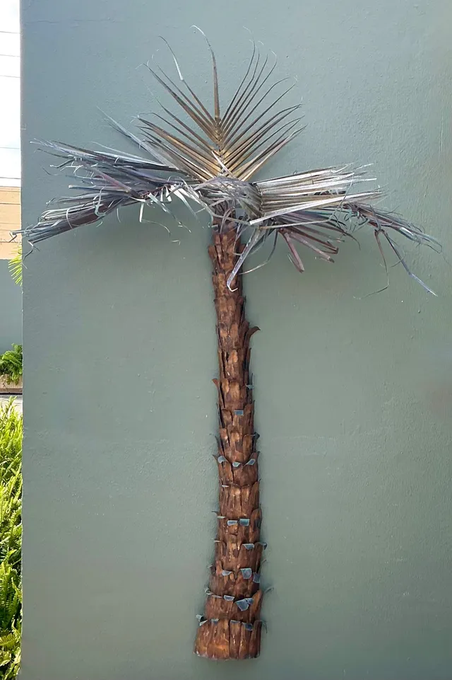 Vintage Metal Palm Tree Wall Sculpture — additional photo 1