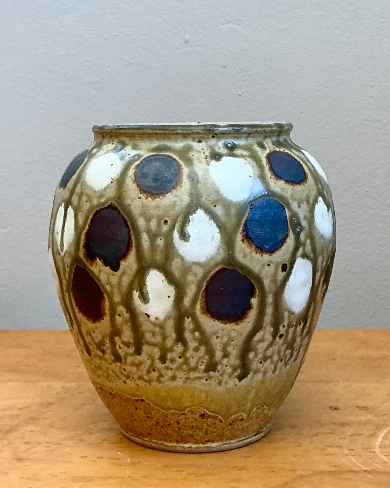 Vintage Handcrafted Polka Dot Ceramic Vase — additional photo 5