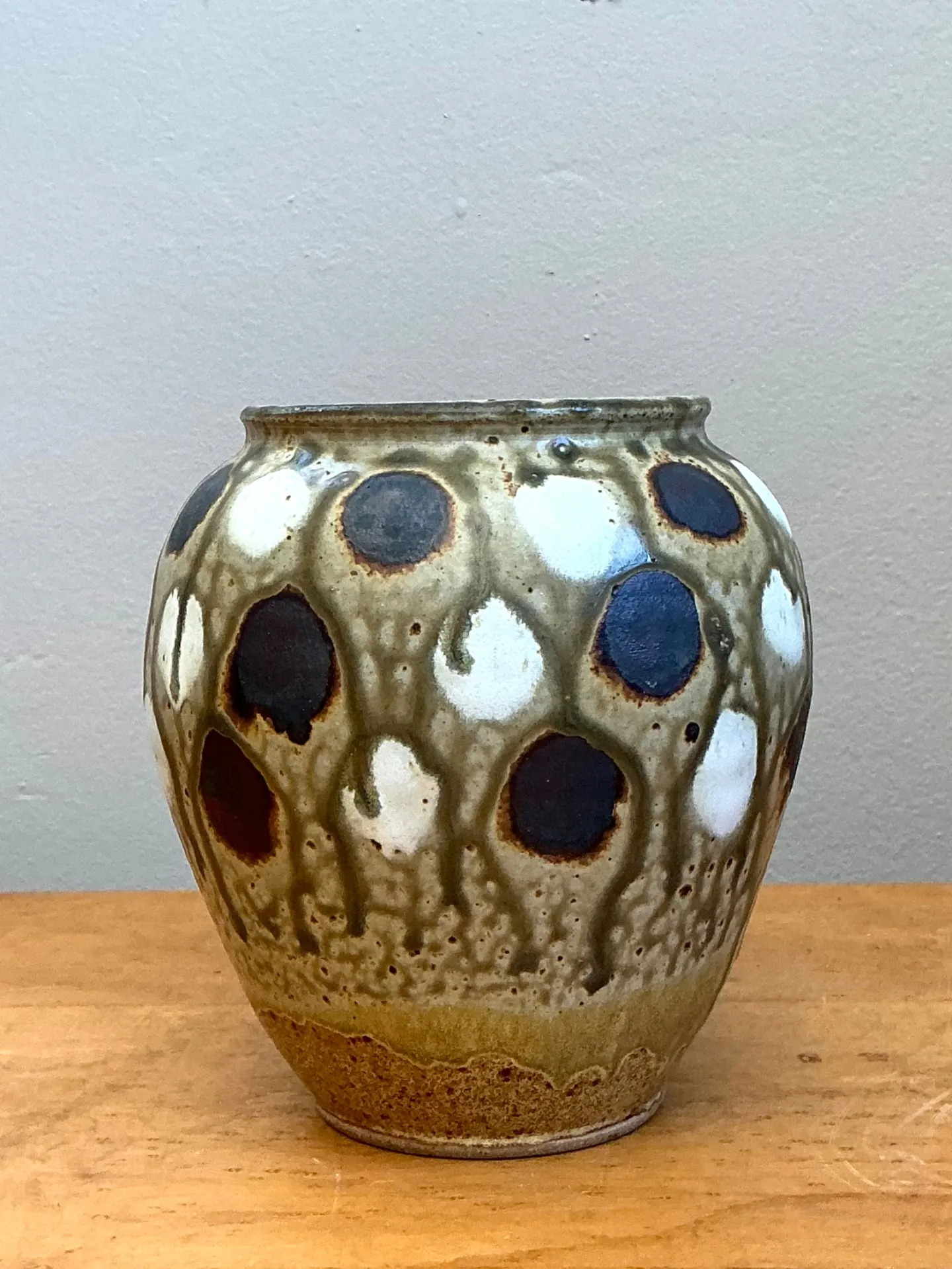 Vintage Handcrafted Polka Dot Ceramic Vase — additional photo 4