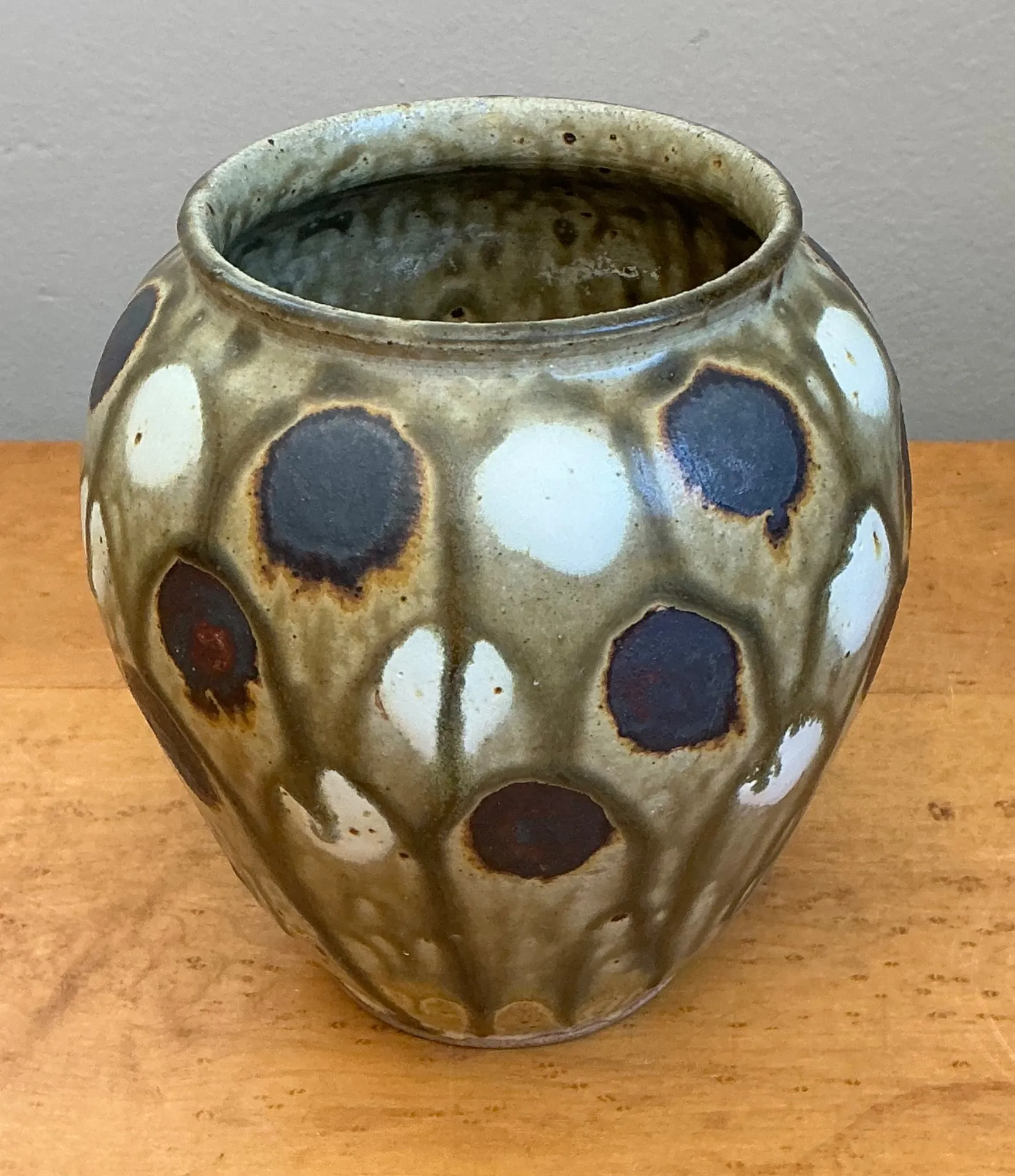 Vintage Handcrafted Polka Dot Ceramic Vase — additional photo 3
