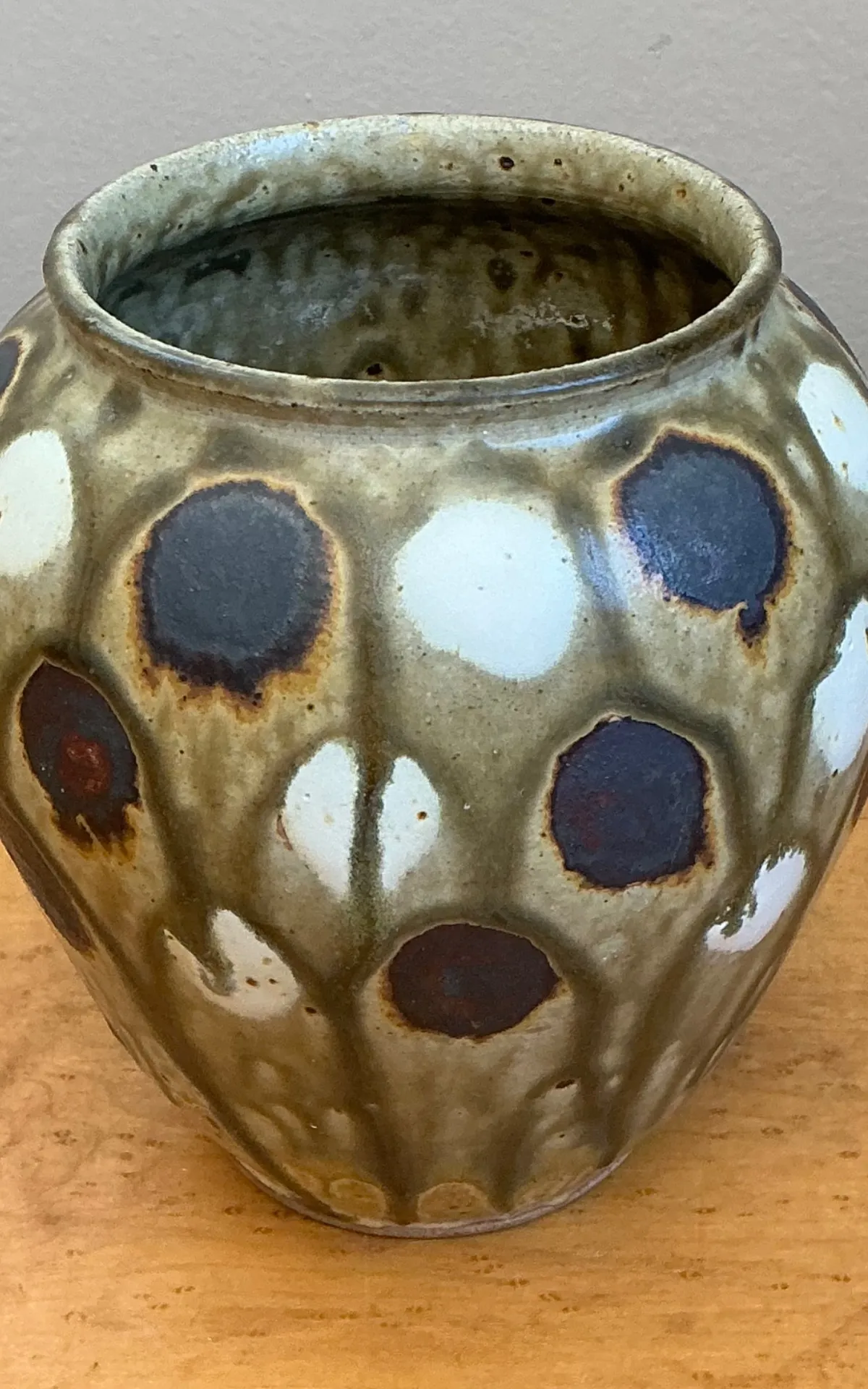 Vintage Handcrafted Polka Dot Ceramic Vase — additional photo 3