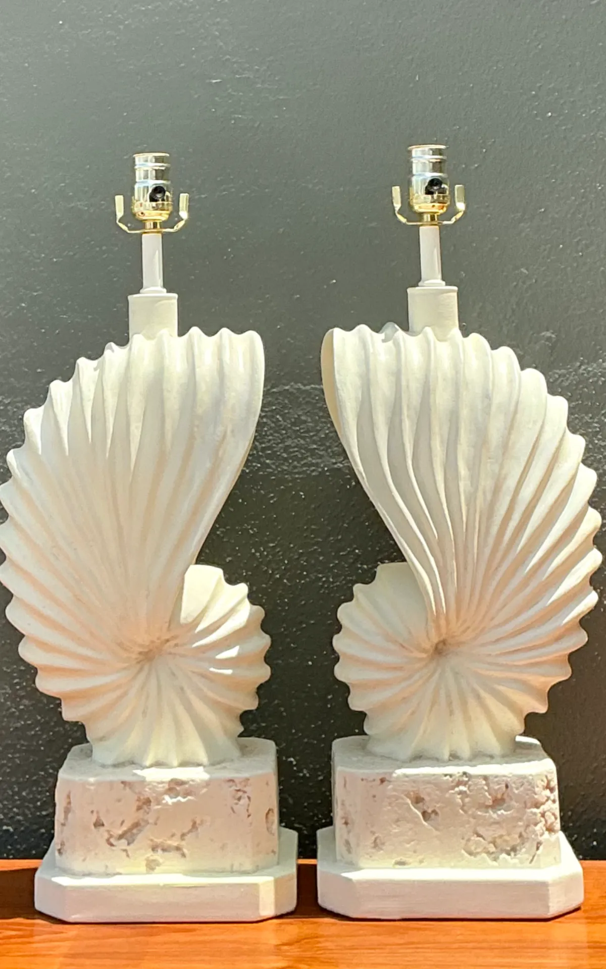 Vintage Plaster Shell Form Table Lamps - Pair — additional photo 7