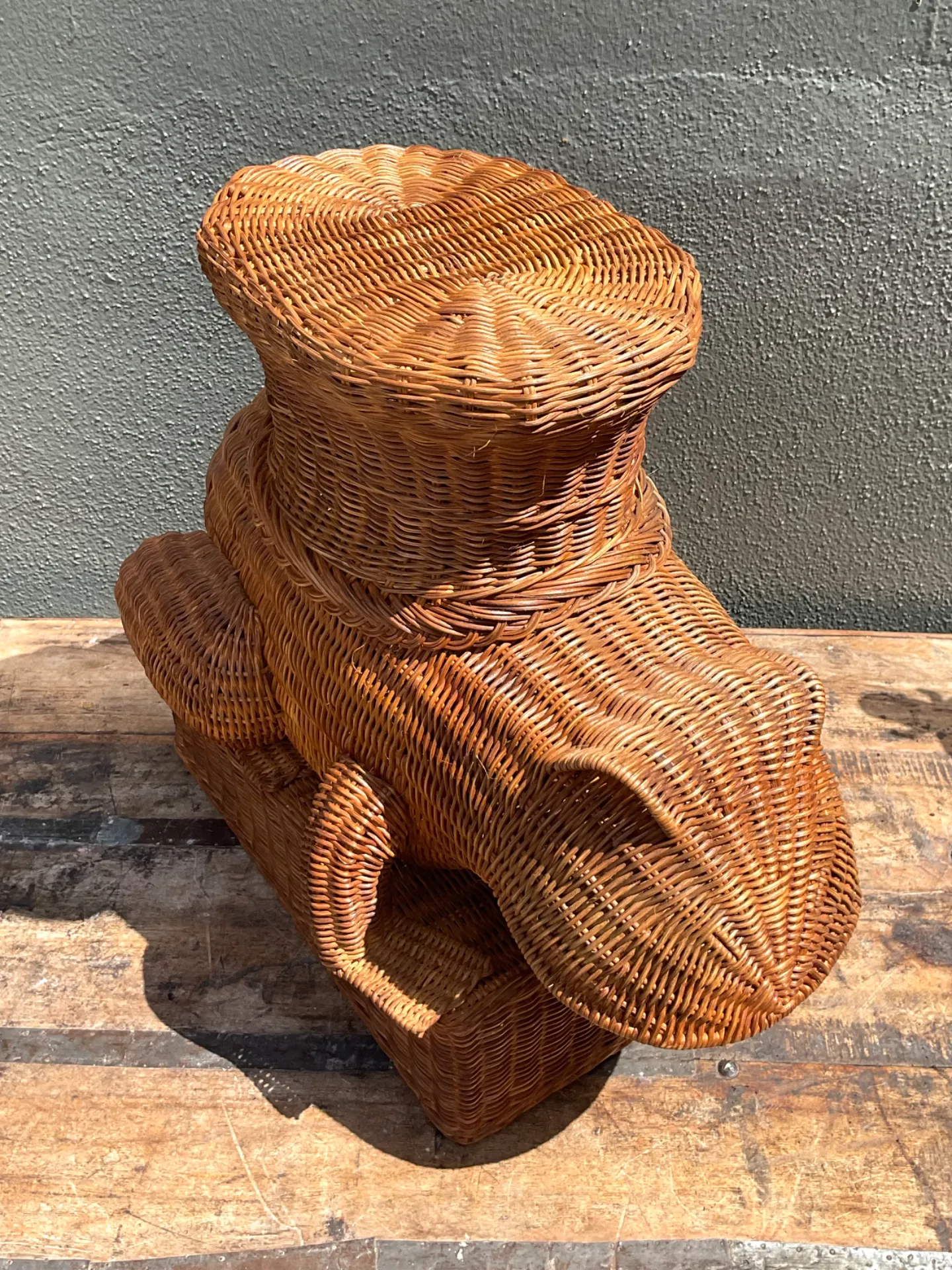 Vintage Woven Rattan Frog Table — additional photo 2
