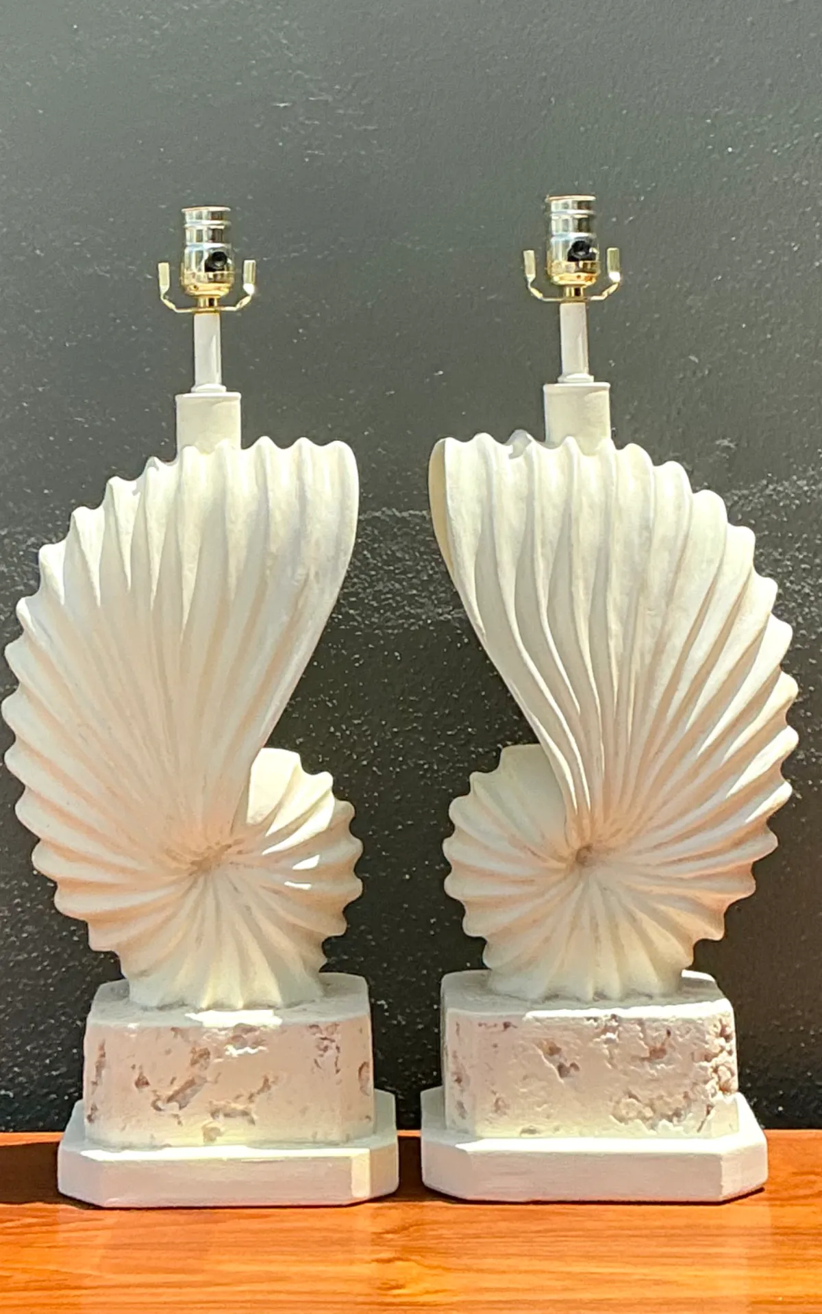 Vintage Plaster Shell Form Table Lamps - Pair — additional photo 6