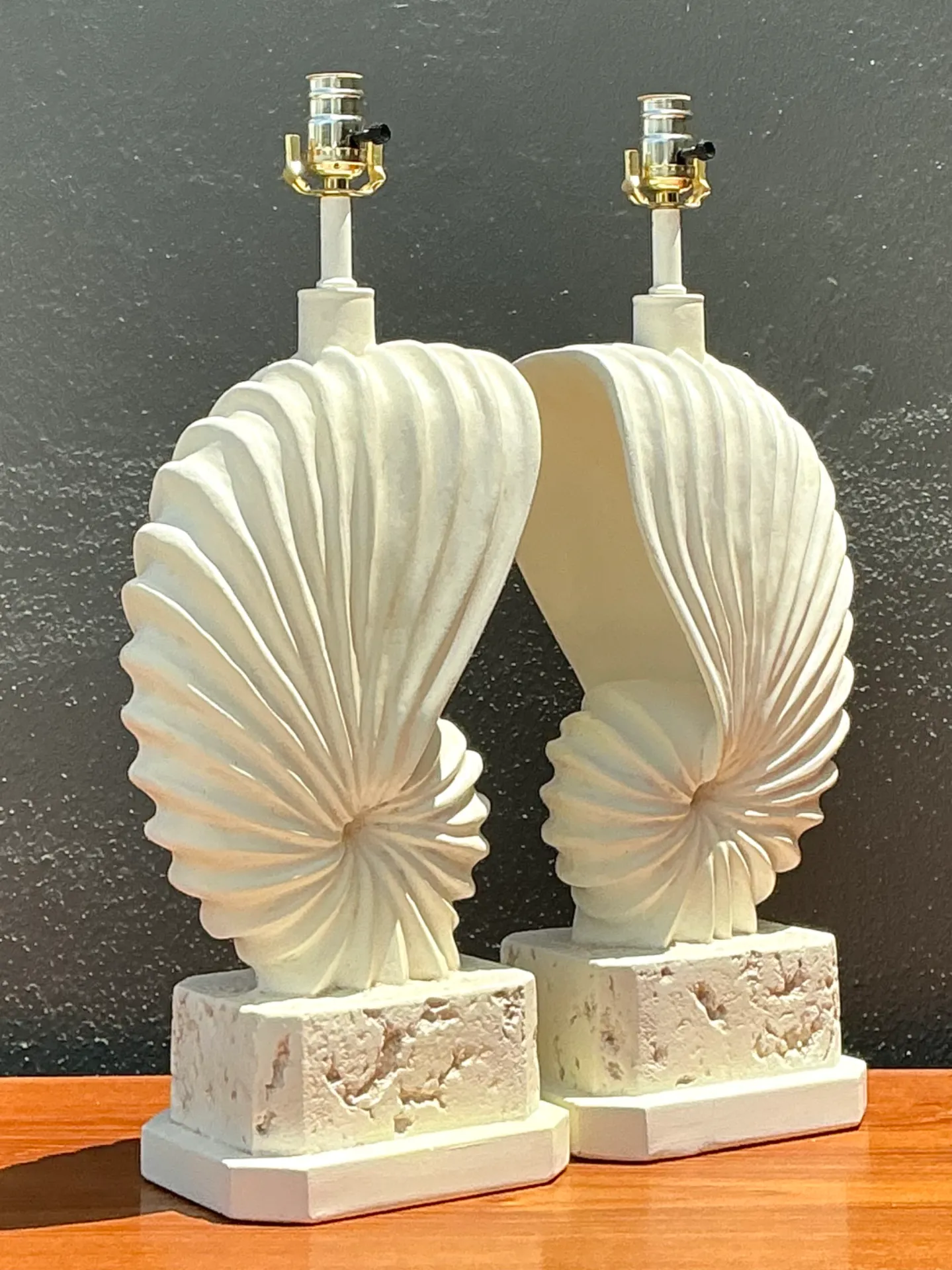 Vintage Plaster Shell Form Table Lamps - Pair — additional photo 5