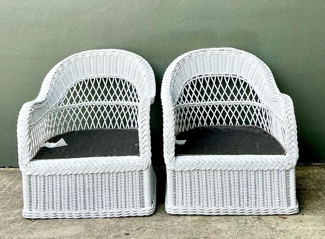 Vintage Lexington Braided White Rattan Lounge Chairs - A Pair — additional photo 1