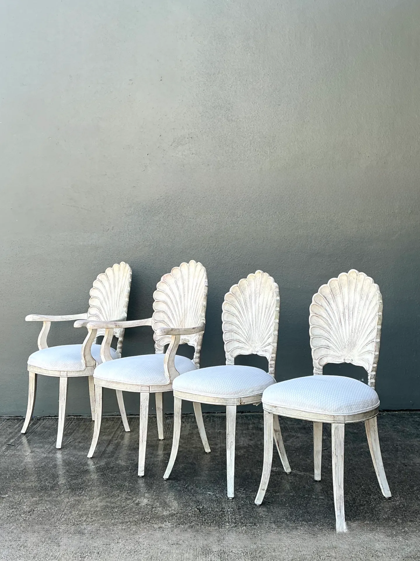Vintage Carved Wood Shell Back Dining Chairs - Set Of 4 — additional photo 1