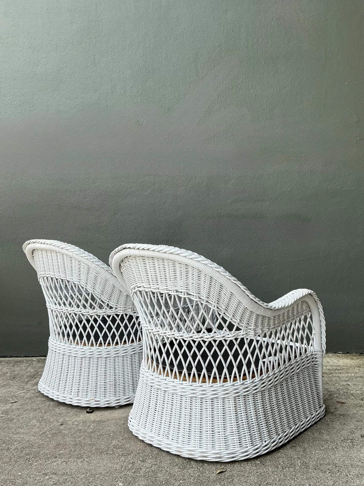 Vintage Lexington Braided White Rattan Lounge Chairs - A Pair — additional photo 7