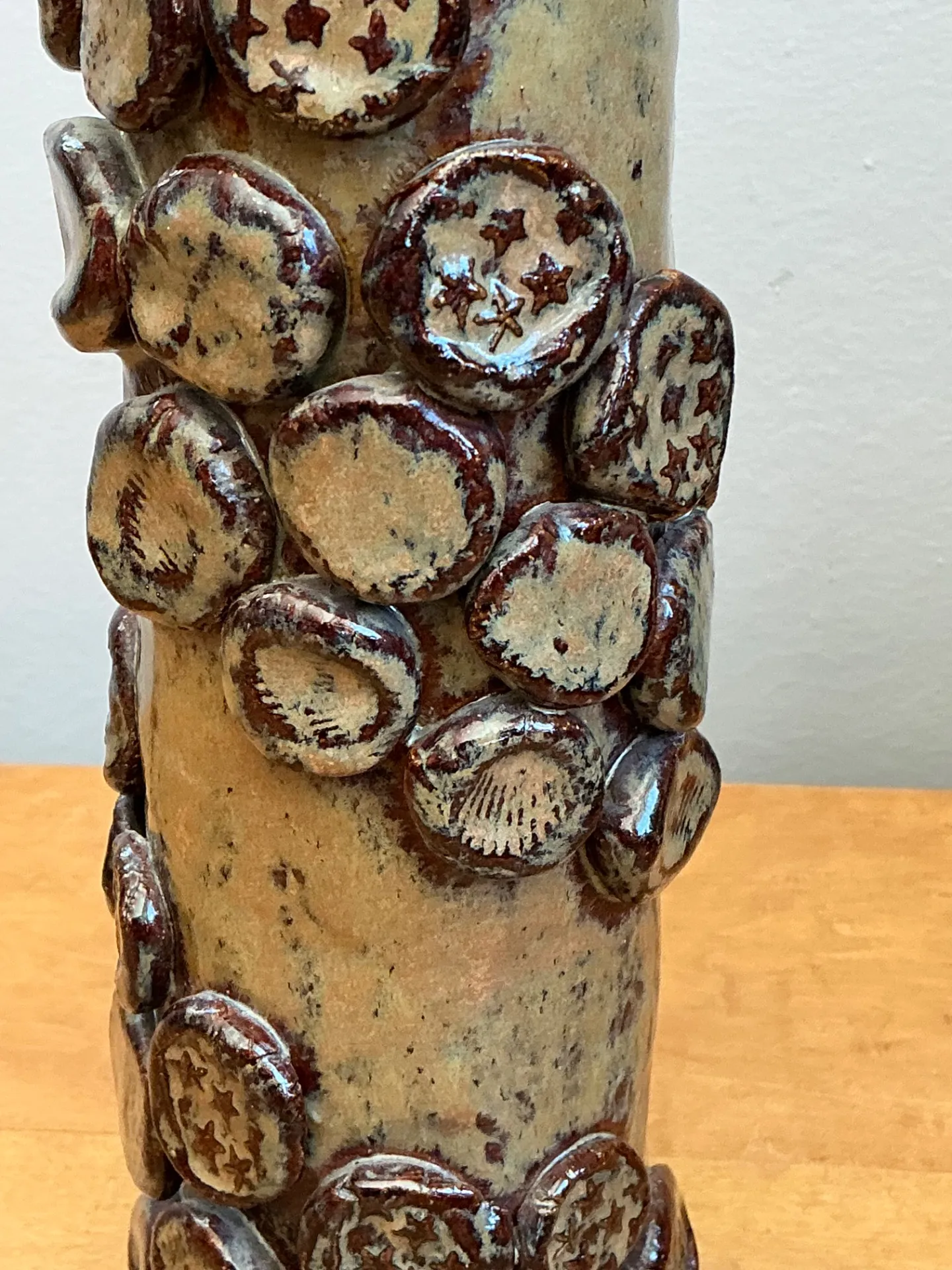 Vintage Original Studio Pottery Stars And Shells Vase — additional photo 3