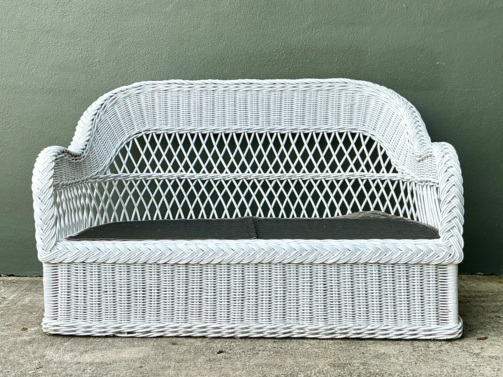 Vintage Lexington Braided White Rattan Love Seat — additional photo 8