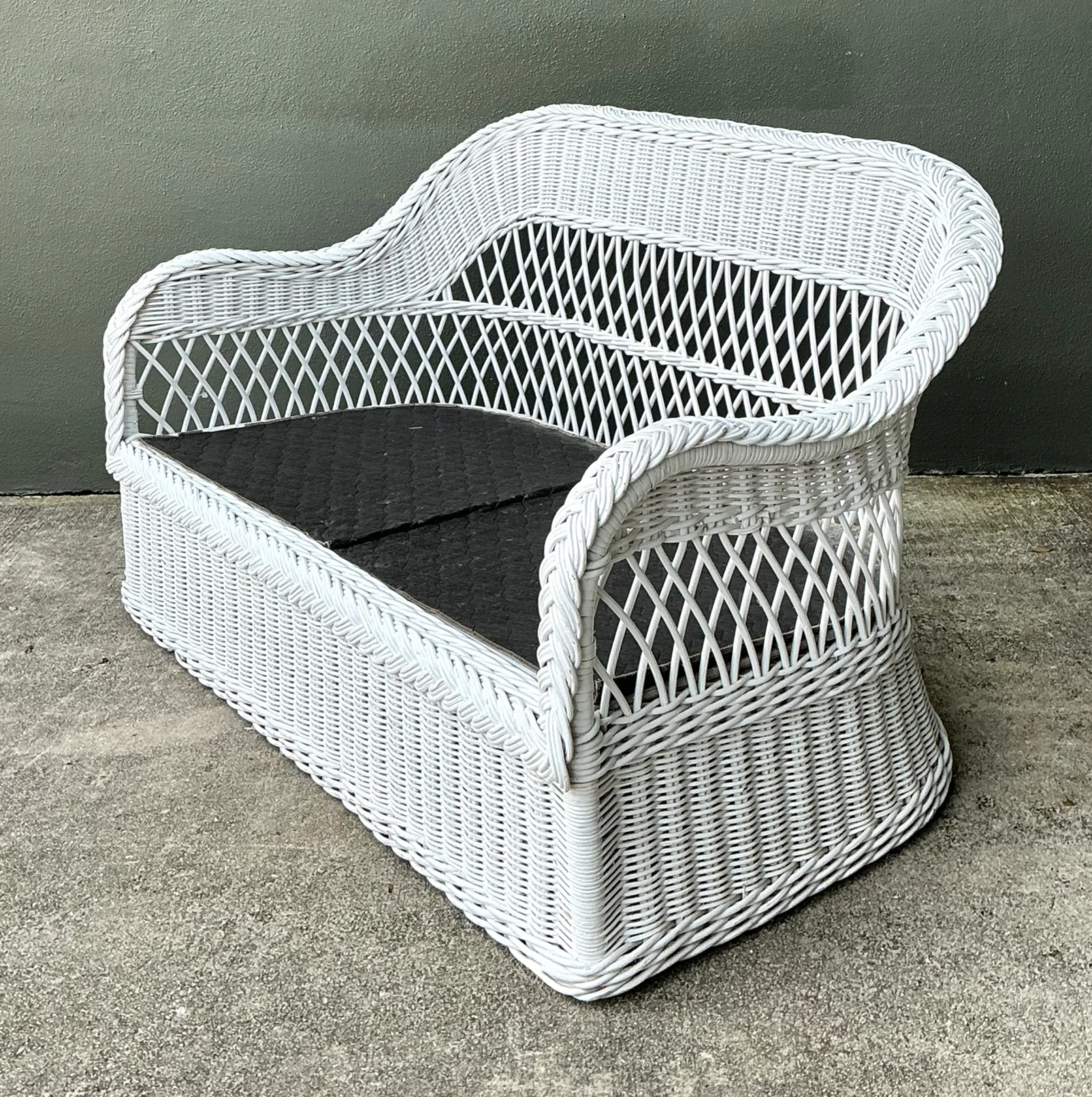 Vintage Lexington Braided White Rattan Love Seat — additional photo 3