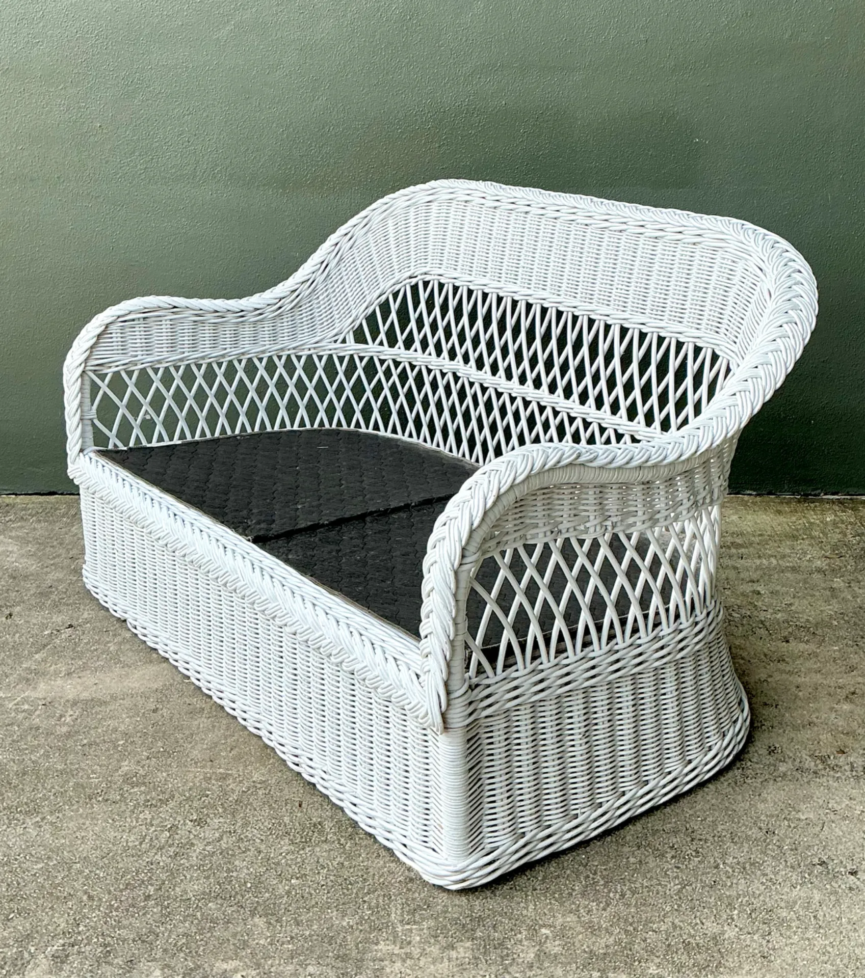 Vintage Lexington Braided White Rattan Love Seat — additional photo 7