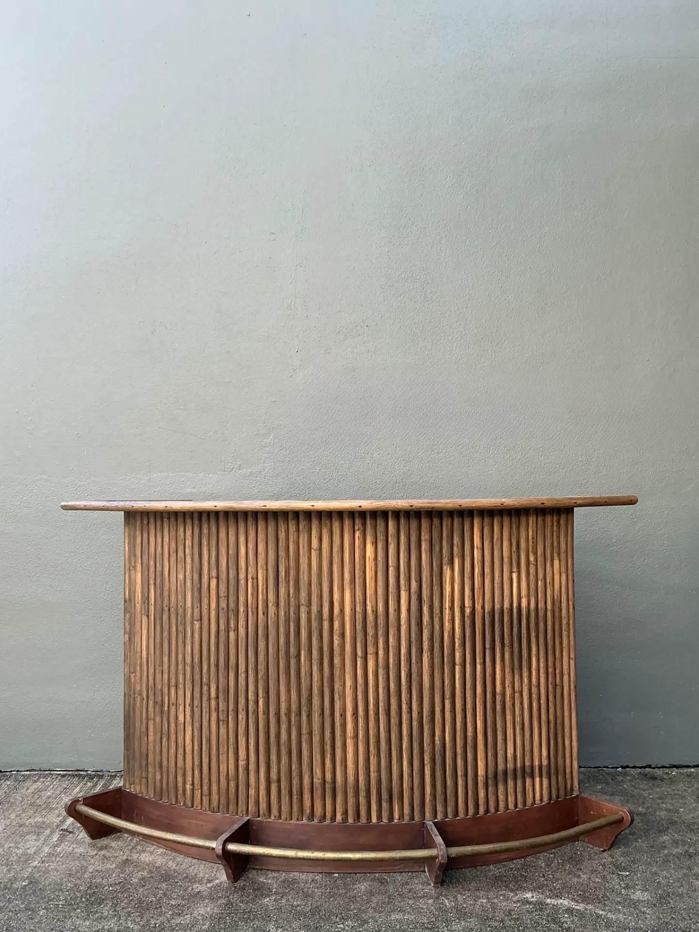 Vintage Curved Bamboo Bar with Brass Footrail — additional photo 4