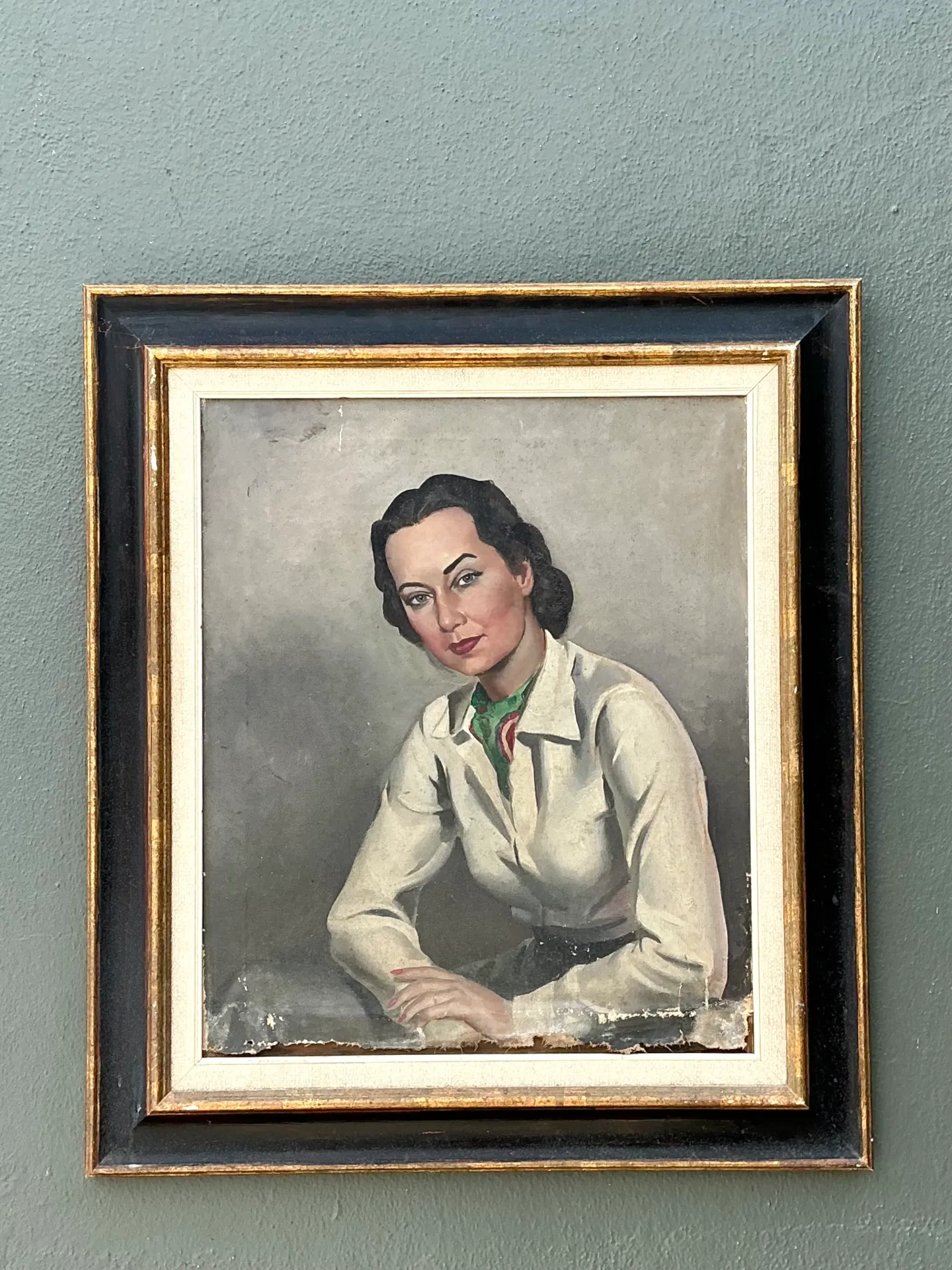 Vintage Distressed Portrait Of Woman in Gilt Frame — additional photo 6