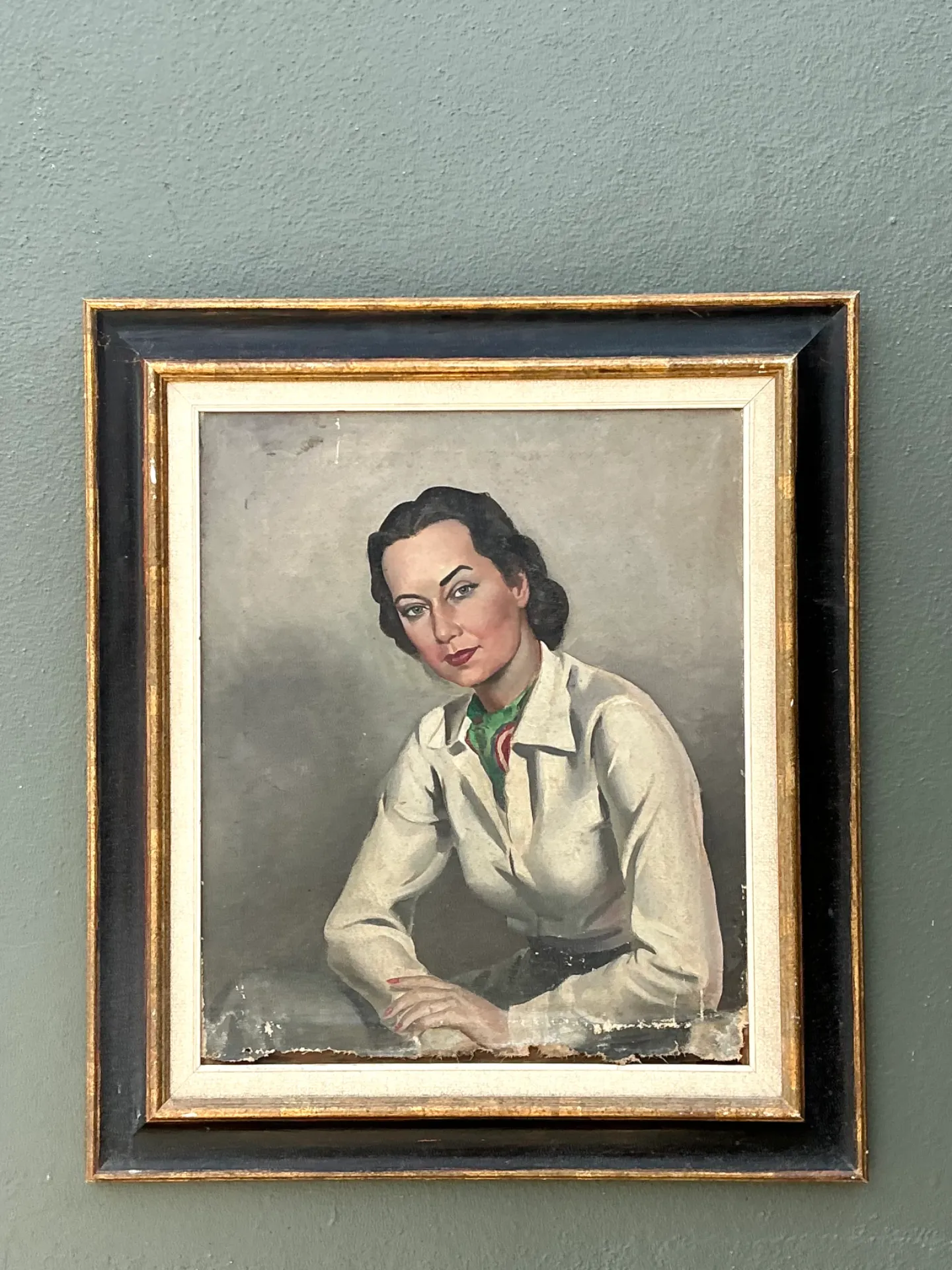 Vintage Distressed Portrait Of Woman in Gilt Frame — additional photo 7
