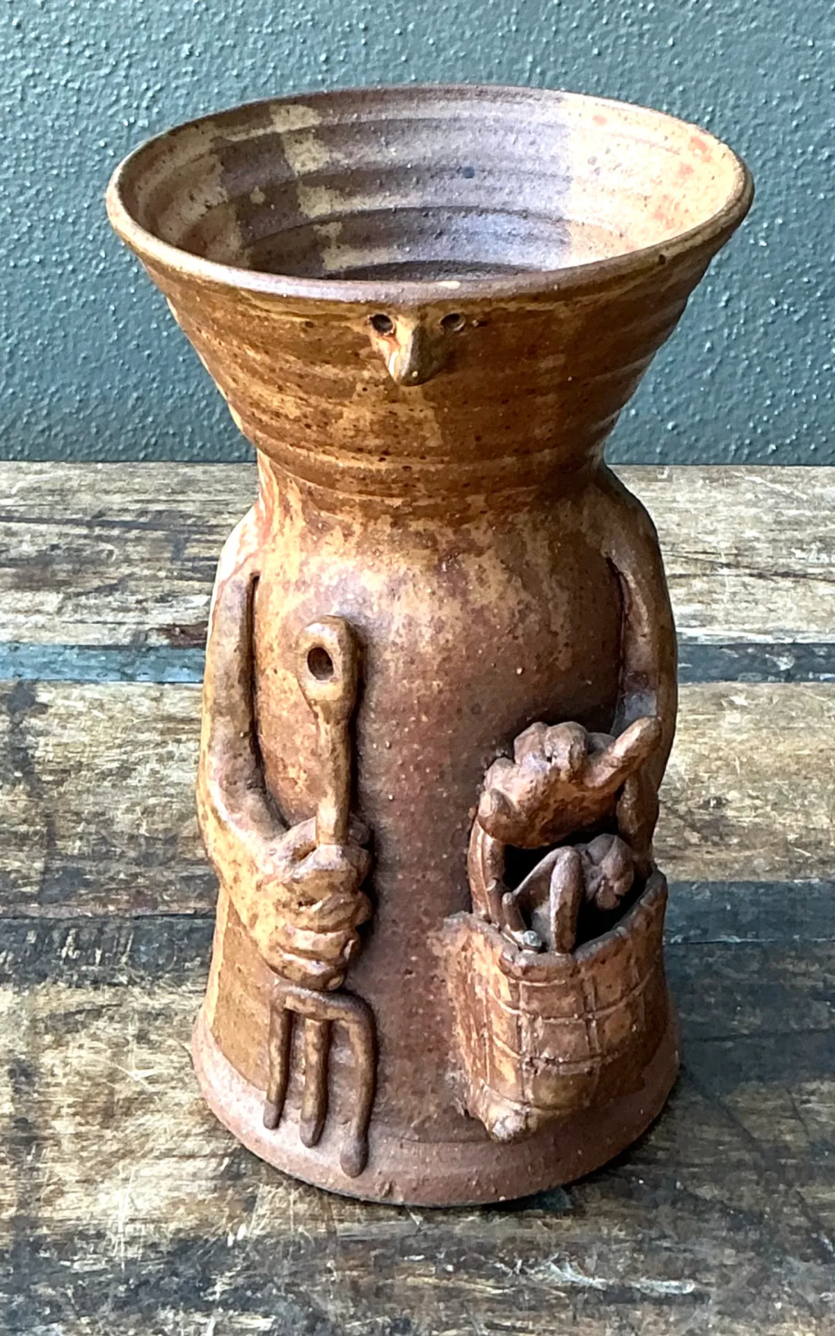 Vintage Handcrafted Ceramic Farmer Vase — additional photo 7