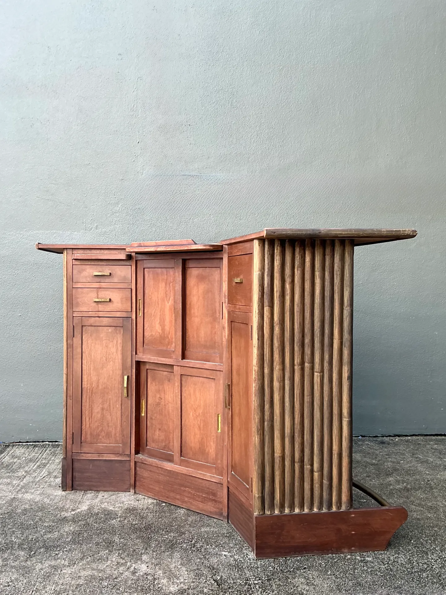 Vintage Curved Bamboo Bar with Brass Footrail — additional photo 5