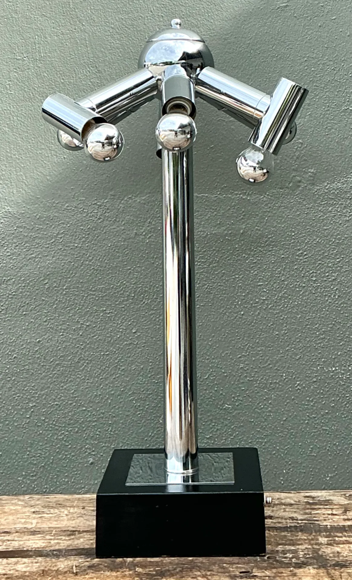 Vintage Modernist Chrome Table Lamp After Robert Sonneman — additional photo 1