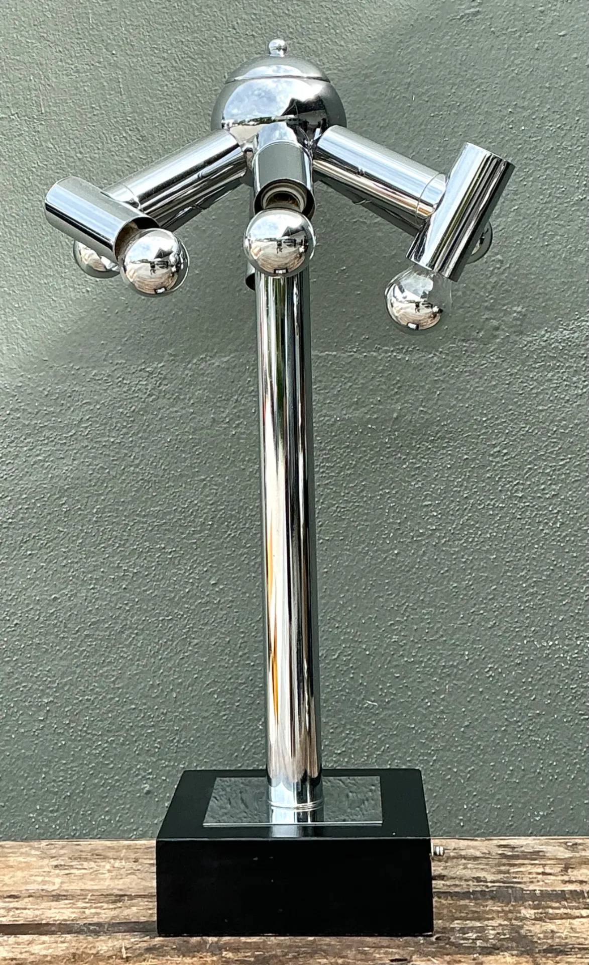 Vintage Modernist Chrome Table Lamp After Robert Sonneman — additional photo 3