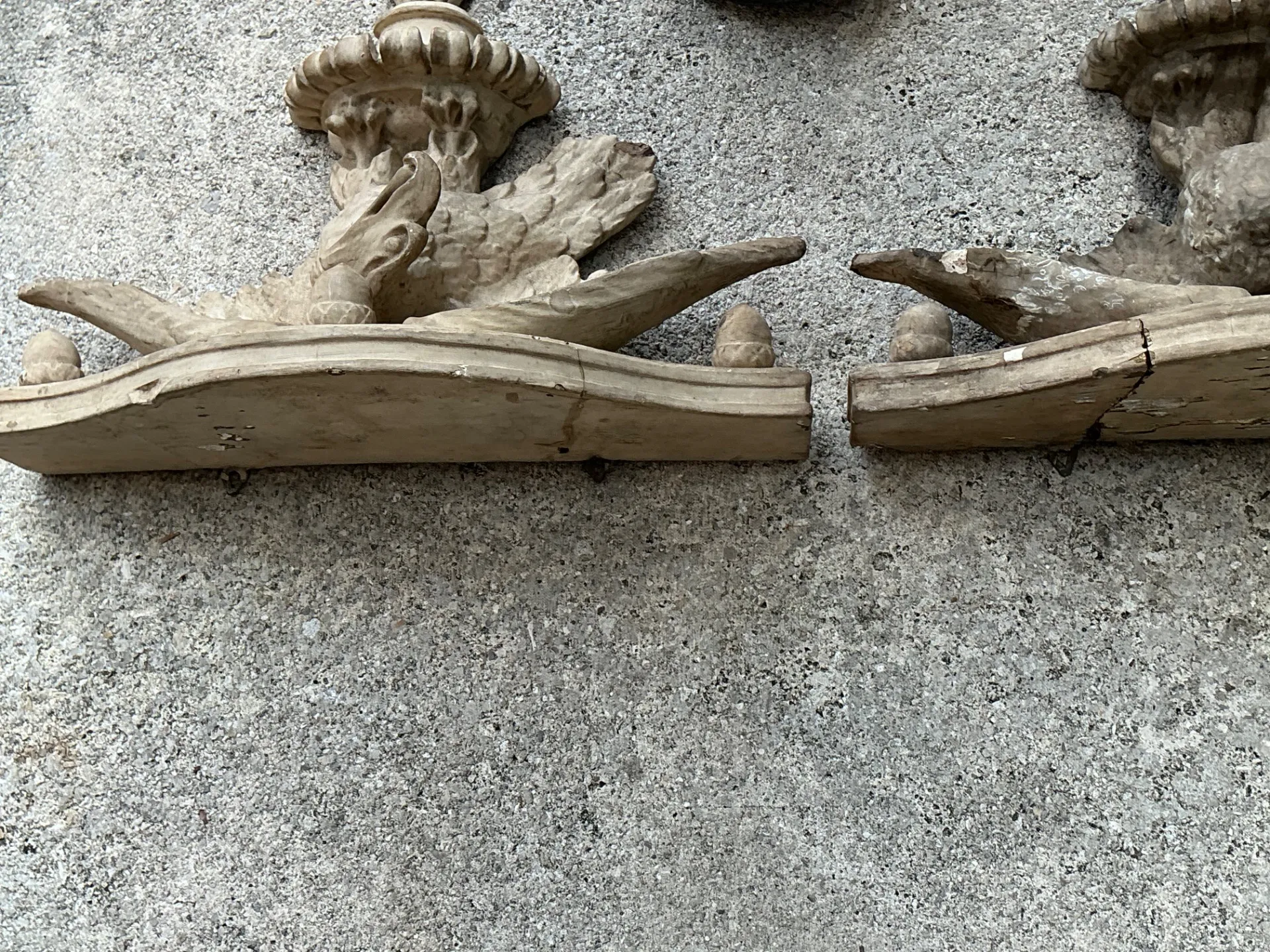 Vintage Hand Carved Eagle Brackets - A Pair — additional photo 2