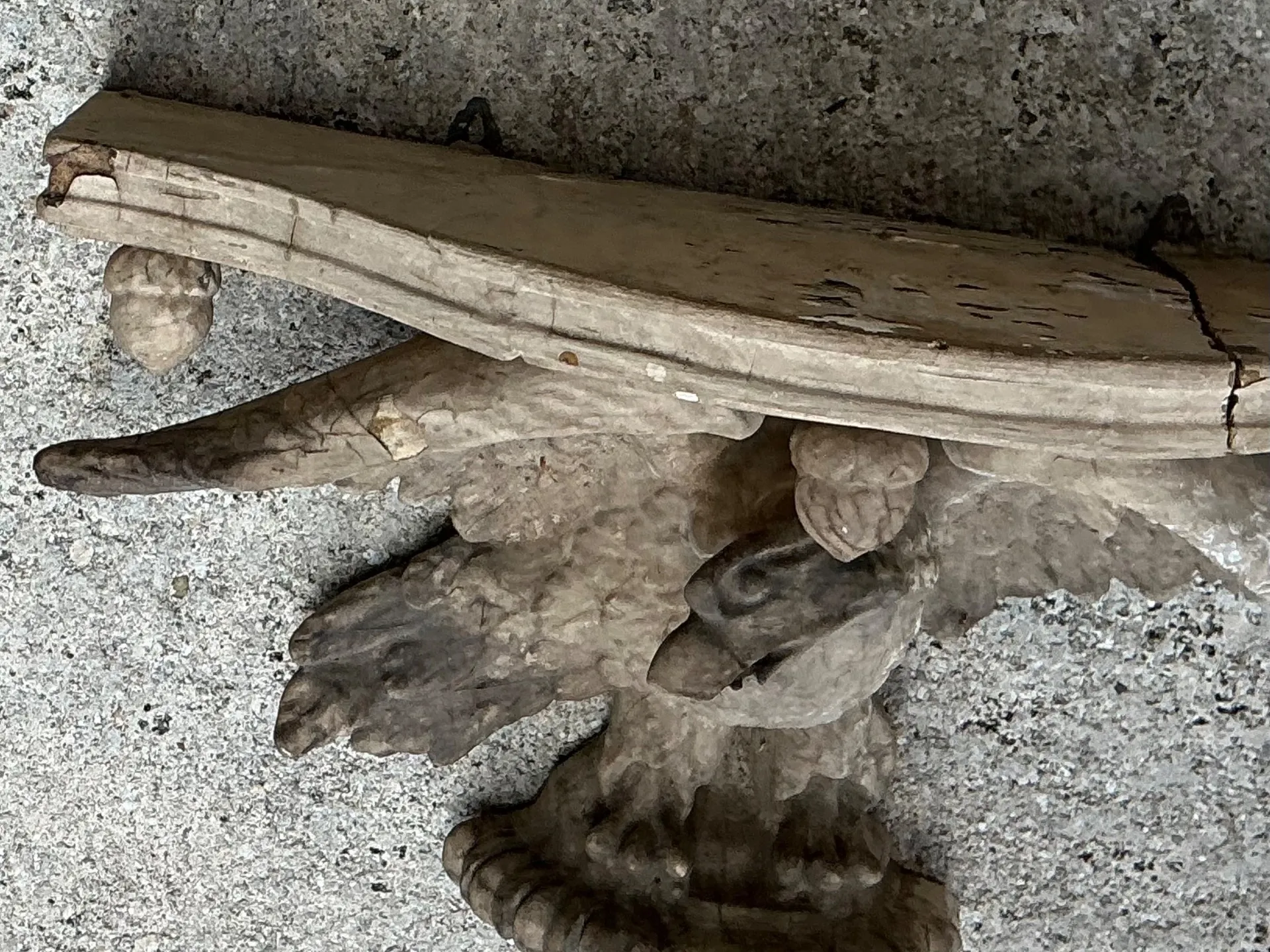 Vintage Hand Carved Eagle Brackets - A Pair — additional photo 4