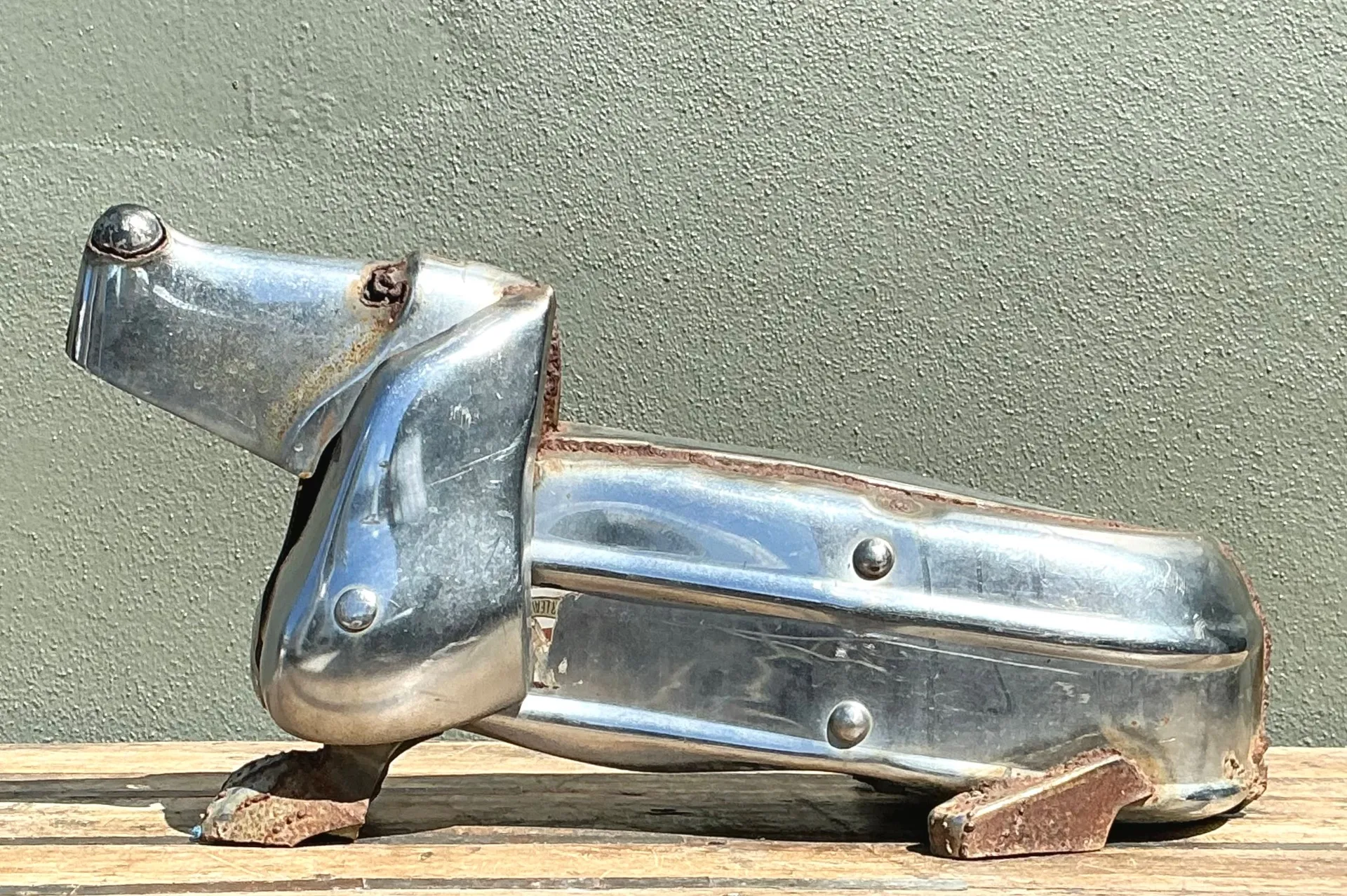 Vintage Chrome Bumper Abstract Dachshund Sculpture — additional photo 4