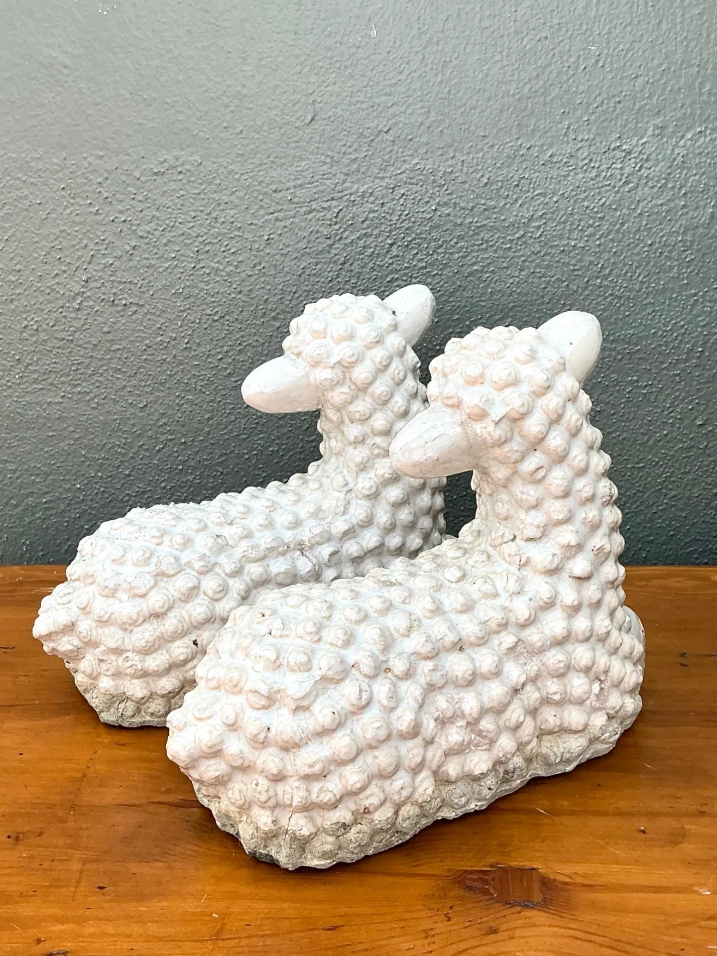 Vintage Sheep Figurines in Ceramic - Set of 2 — additional photo 1