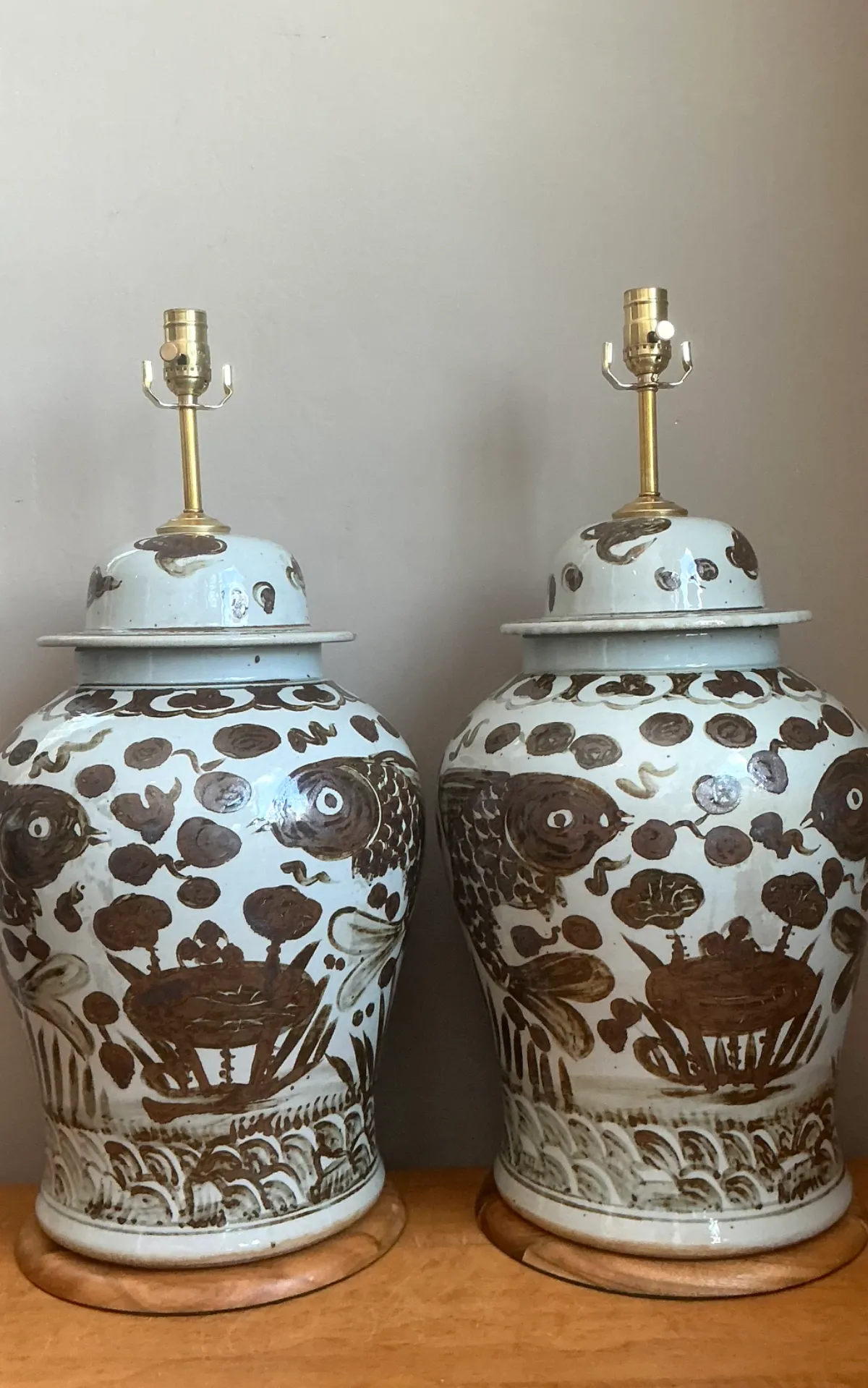 Vintage Hand-Painted Ceramic Ginger Jar Lamps - Pair — additional photo 4