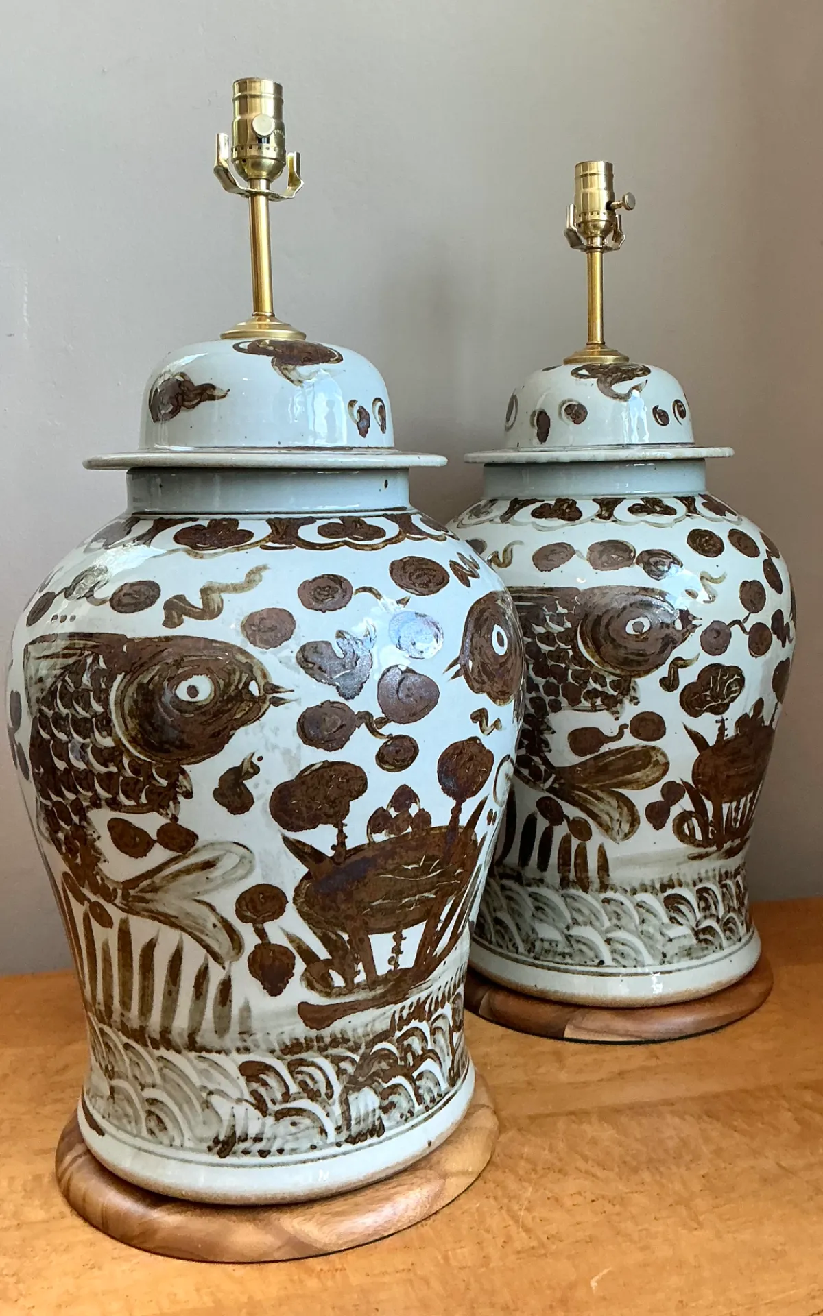 Vintage Hand-Painted Ceramic Ginger Jar Lamps - Pair — additional photo 3