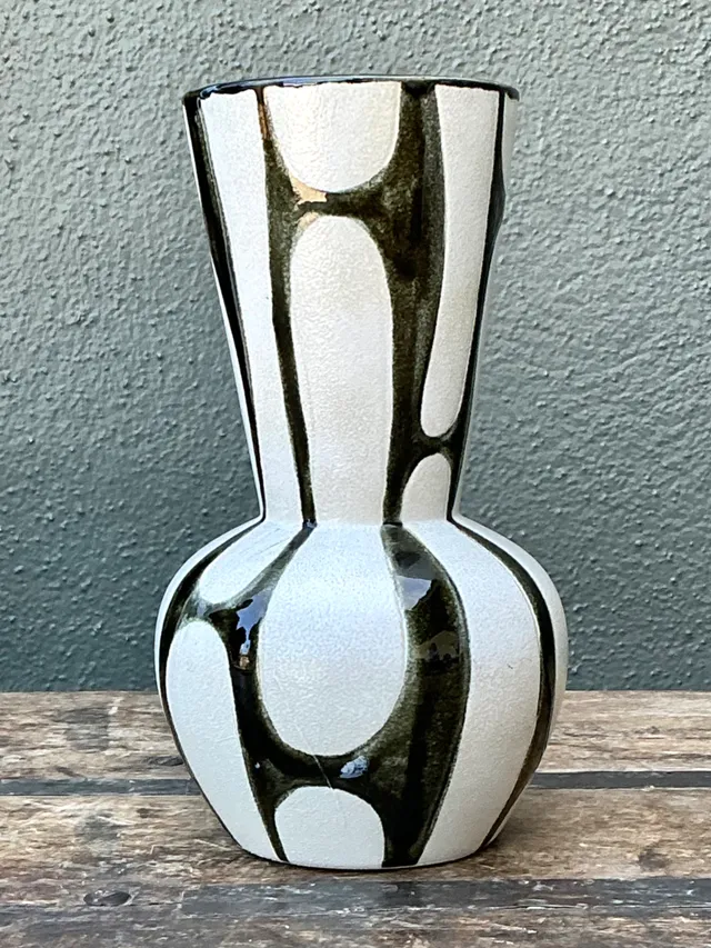 Vintage Abstract Design Ceramic Vase — additional photo 2