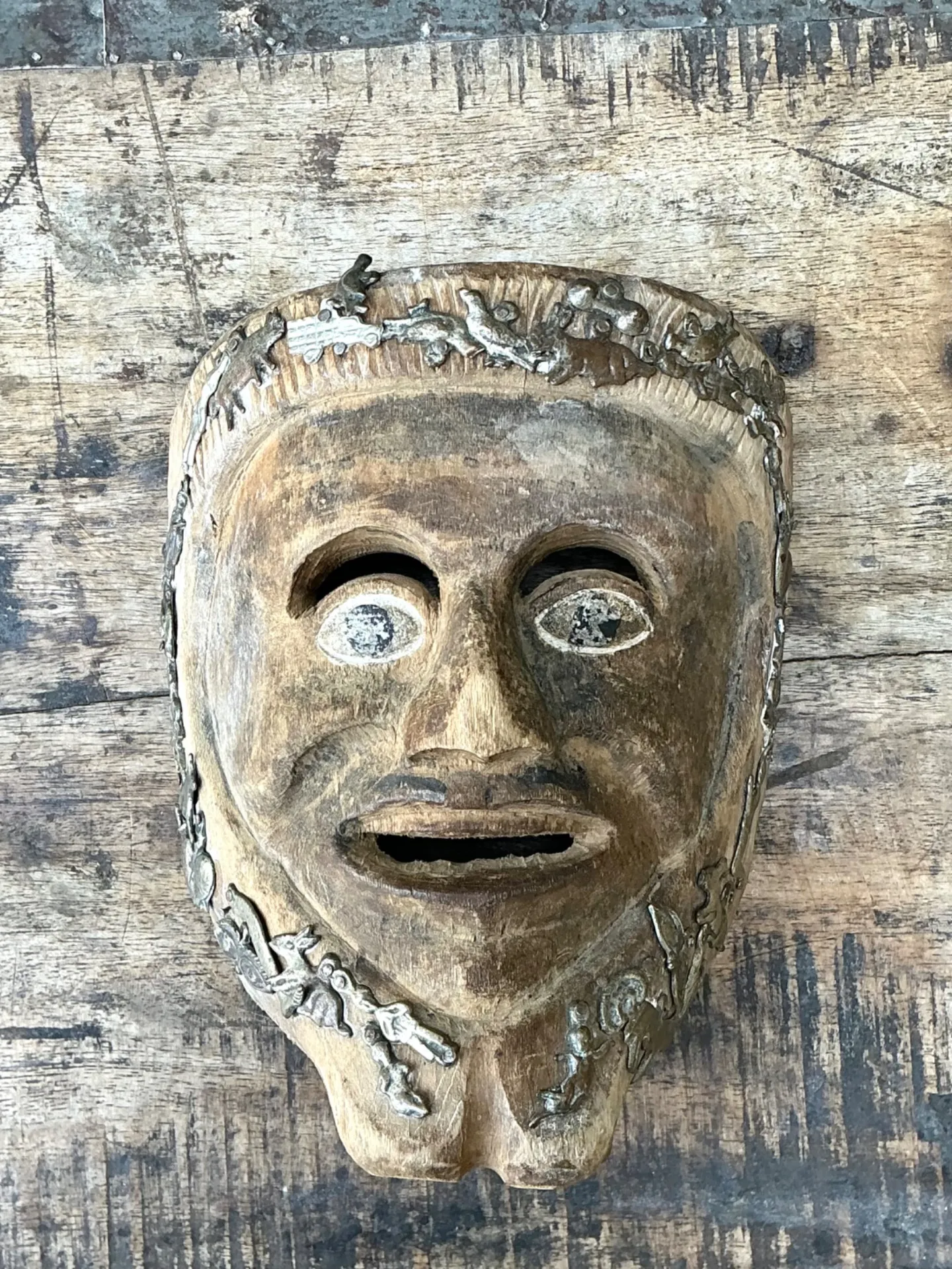 Vintage Tribal Sacred Charms Carved Wood Mask — additional photo 7