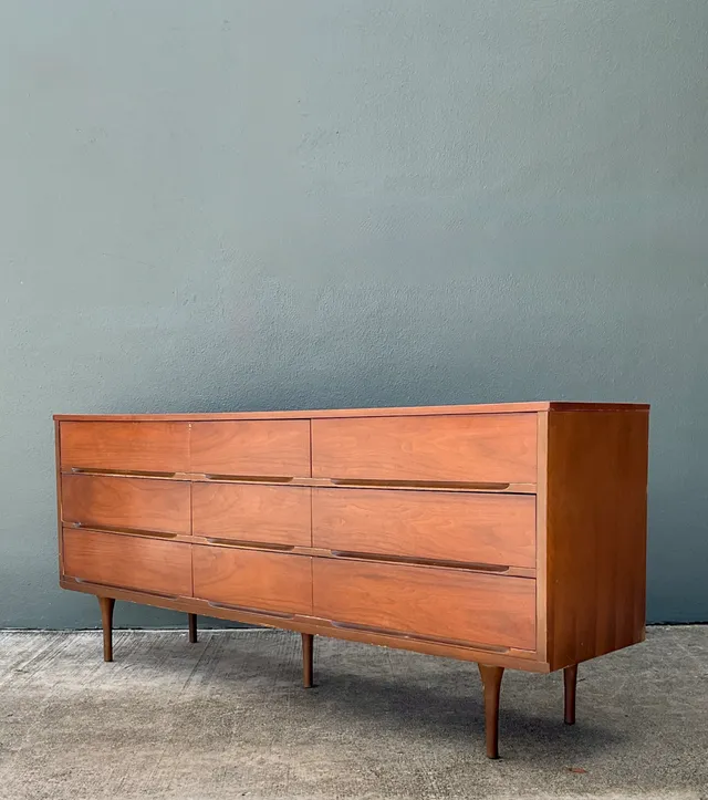Vintage MCM Danish Teak Nine-Drawer Dresser — additional photo 4