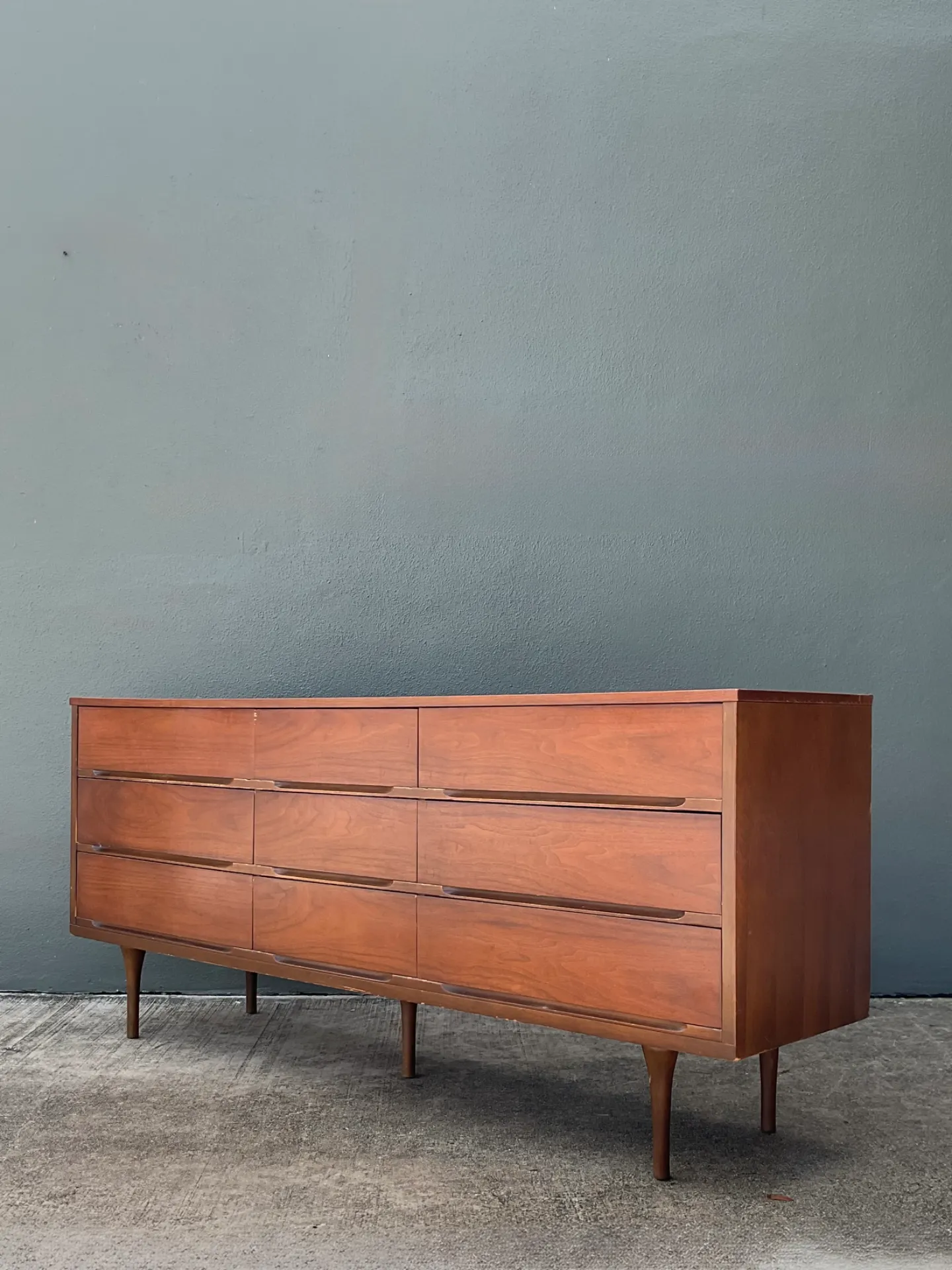 Vintage MCM Danish Teak Nine-Drawer Dresser — additional photo 5